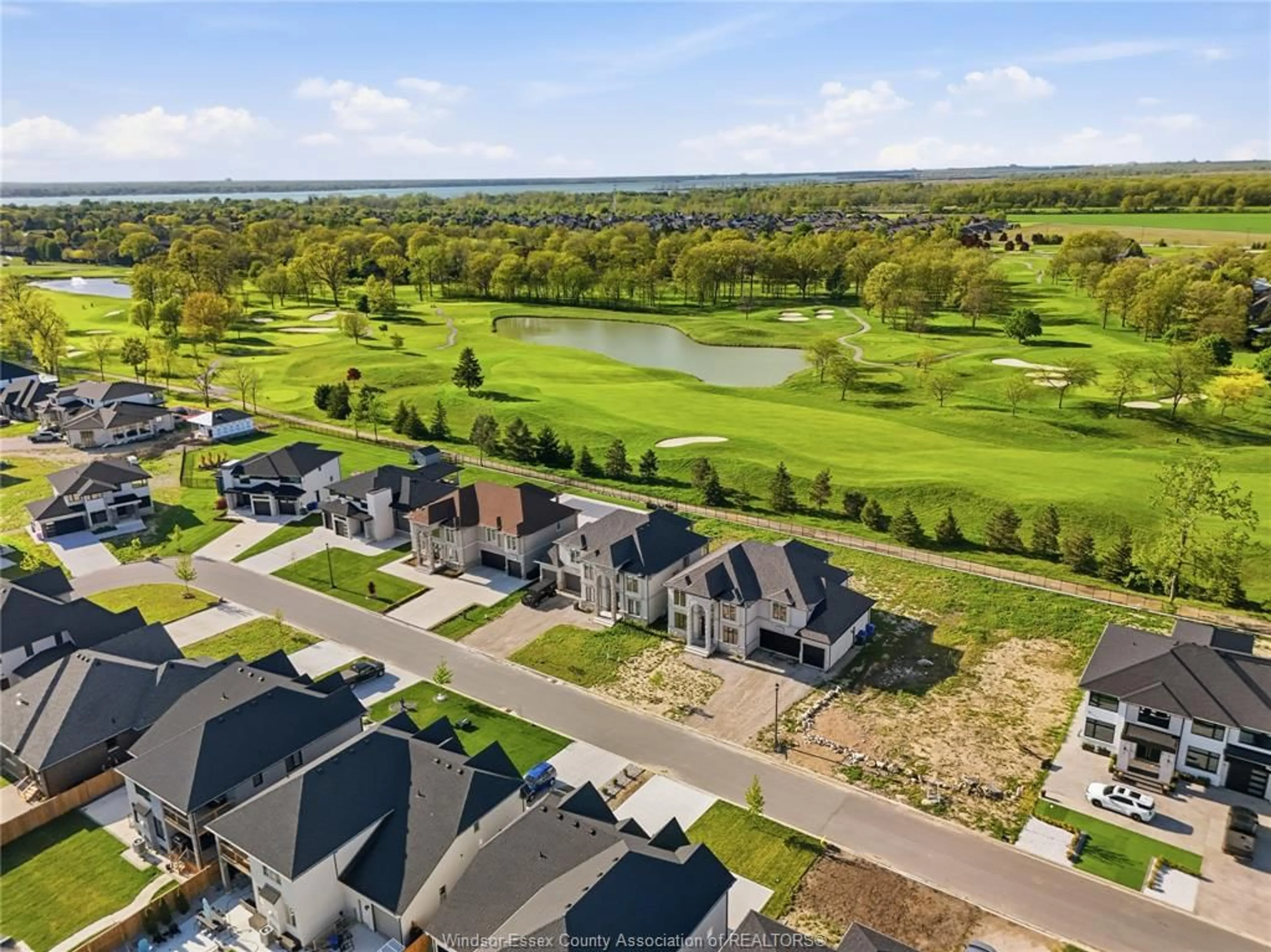 A pic from outside/outdoor area/front of a property/back of a property/a pic from drone, water/lake/river/ocean view for 336 BENSON Crt, Amherstburg Ontario N9V 0A8