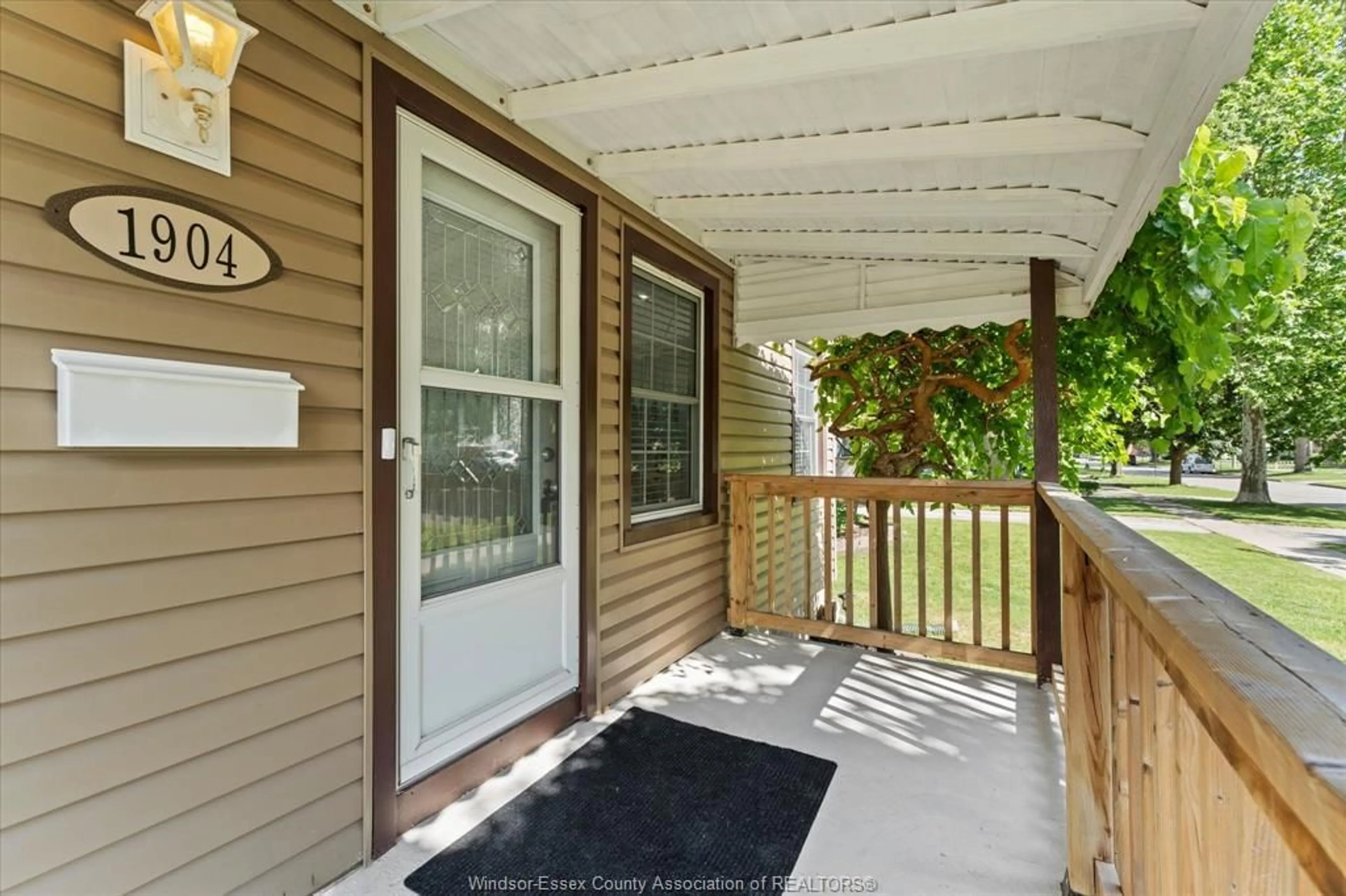 Unknown for 1904 WESTCOTT, Windsor Ontario N8W 4K4