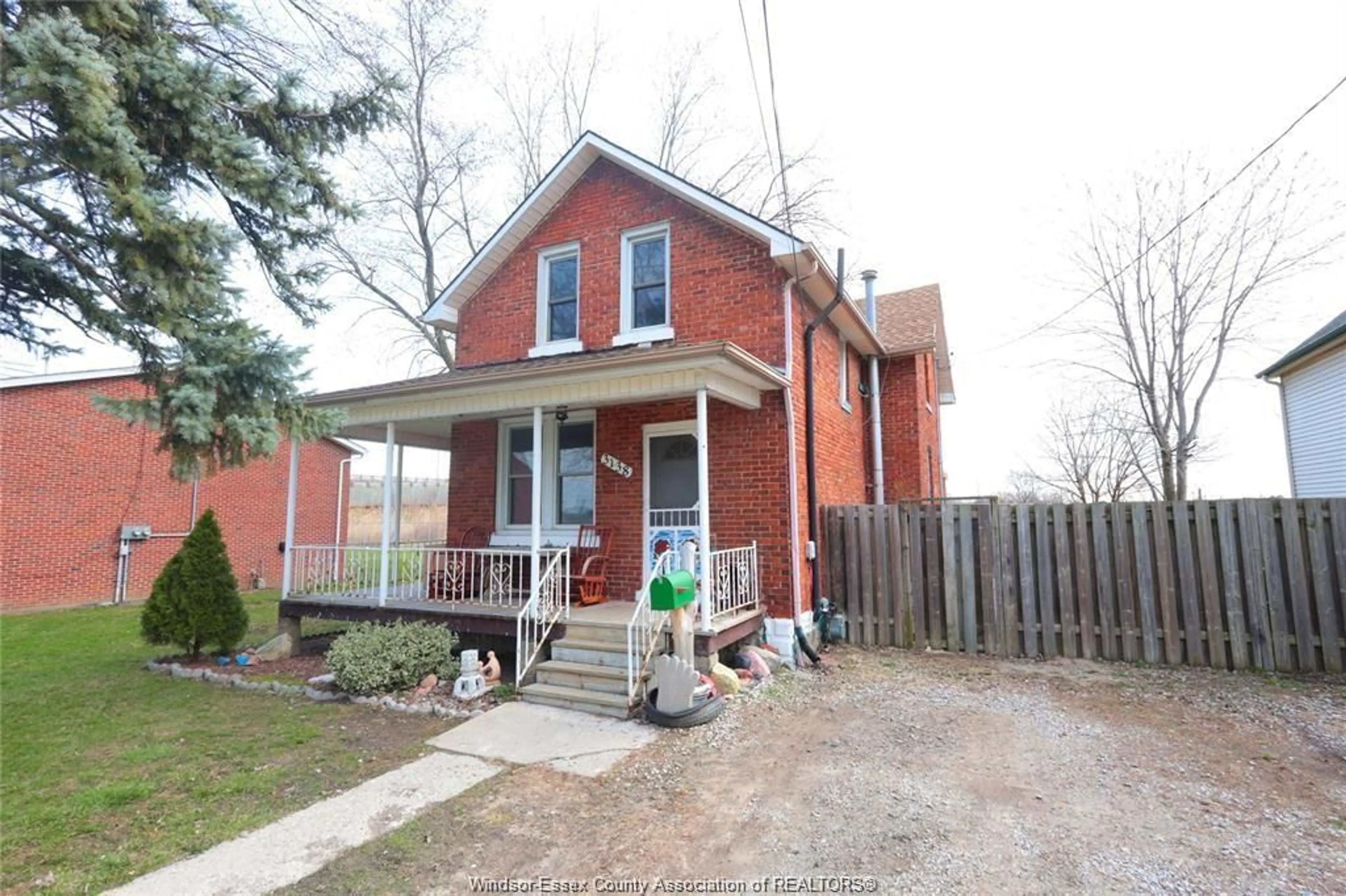 Home with brick exterior material, building for 3138 RIBERDY Rd, Windsor Ontario N8W 3T8