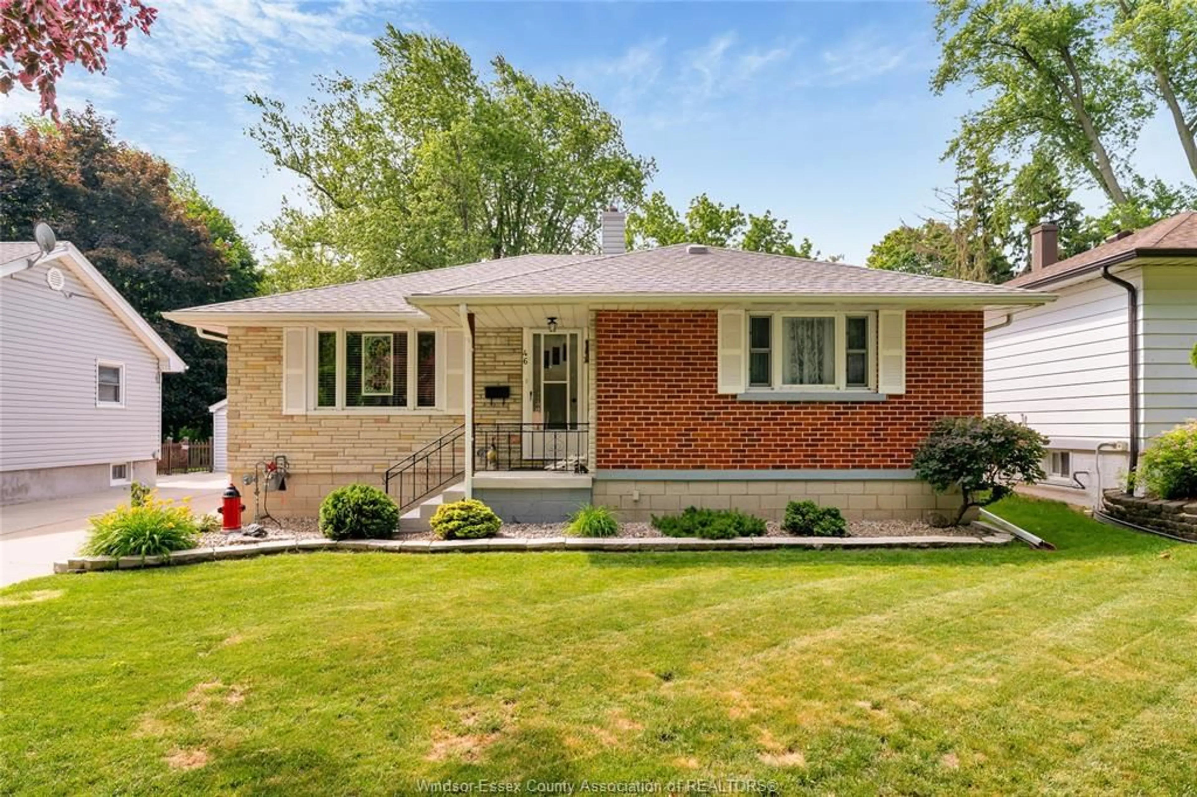 Home with brick exterior material, street for 46 GRACE Ave, Leamington Ontario N8H 1K9