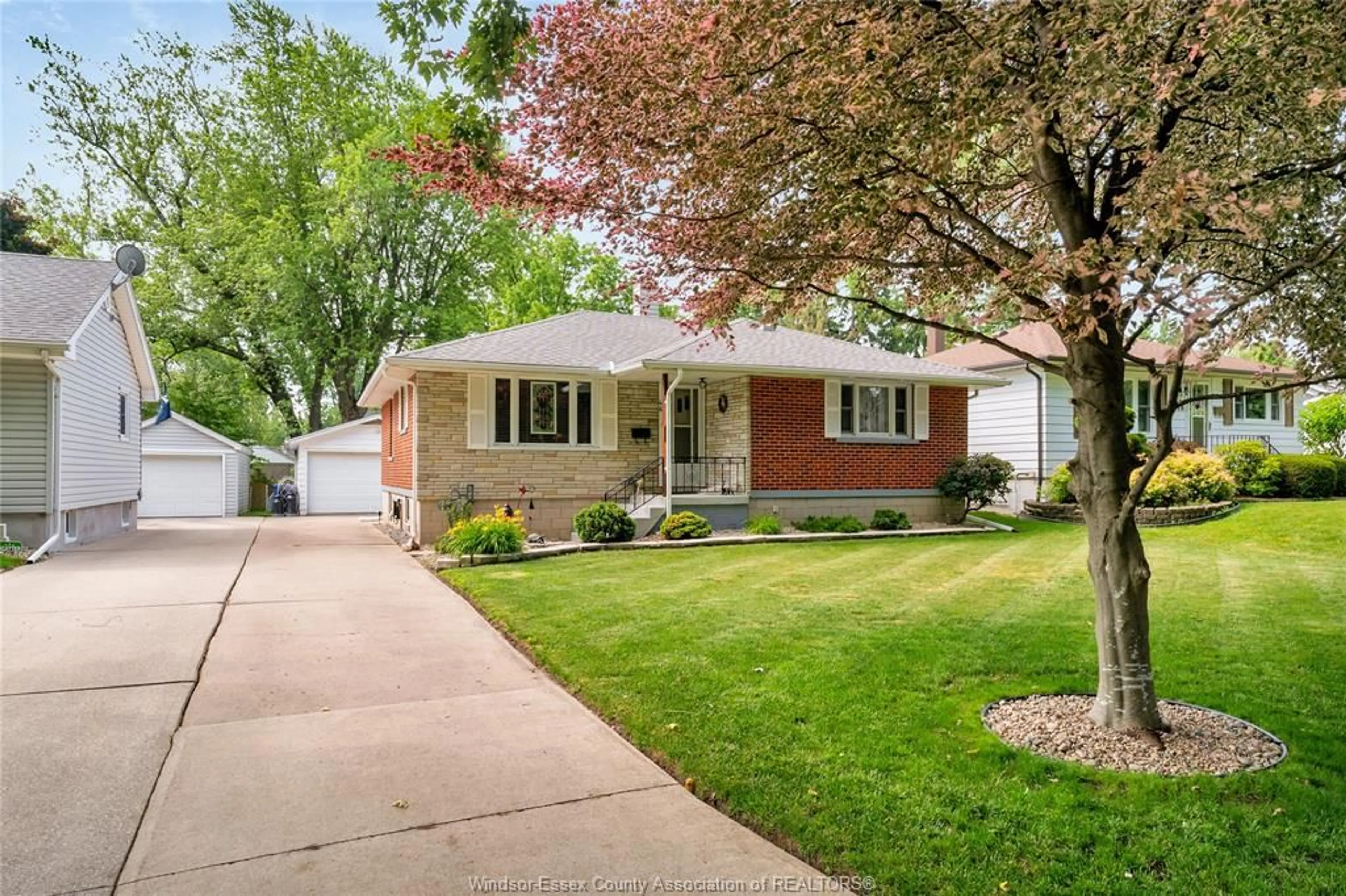 Home with brick exterior material, street for 46 GRACE Ave, Leamington Ontario N8H 1K9