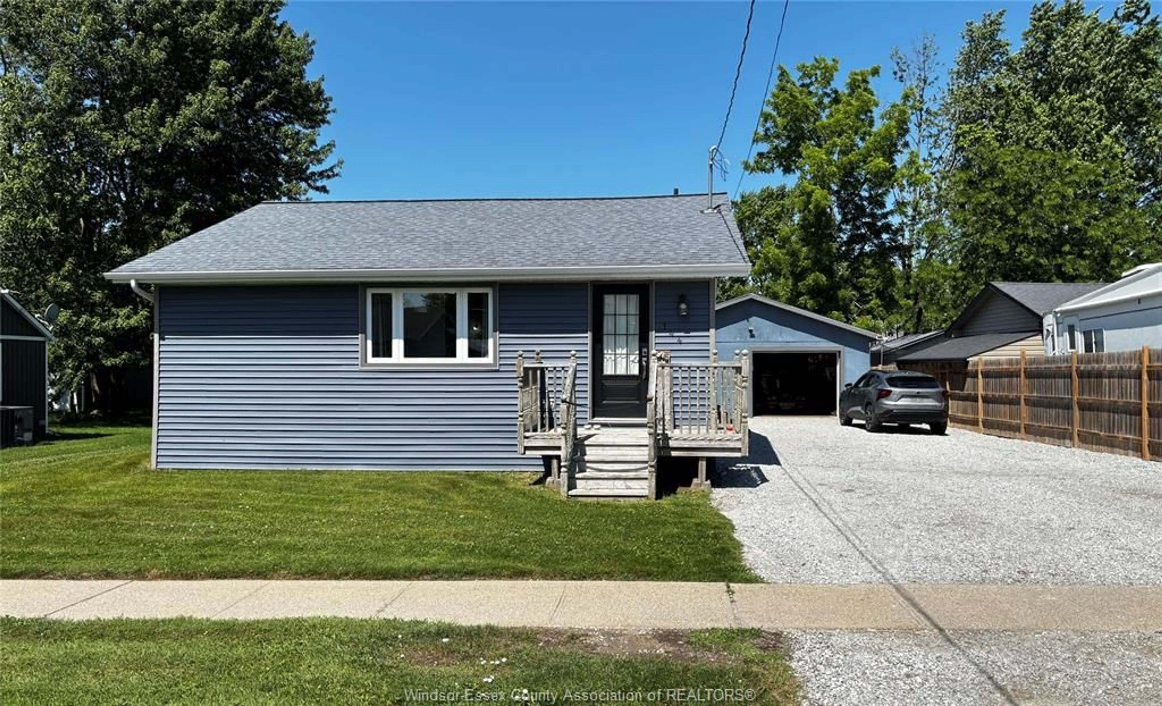 Home with vinyl exterior material, street for 144 ARTHUR, Wheatley Ontario N0P 2P0