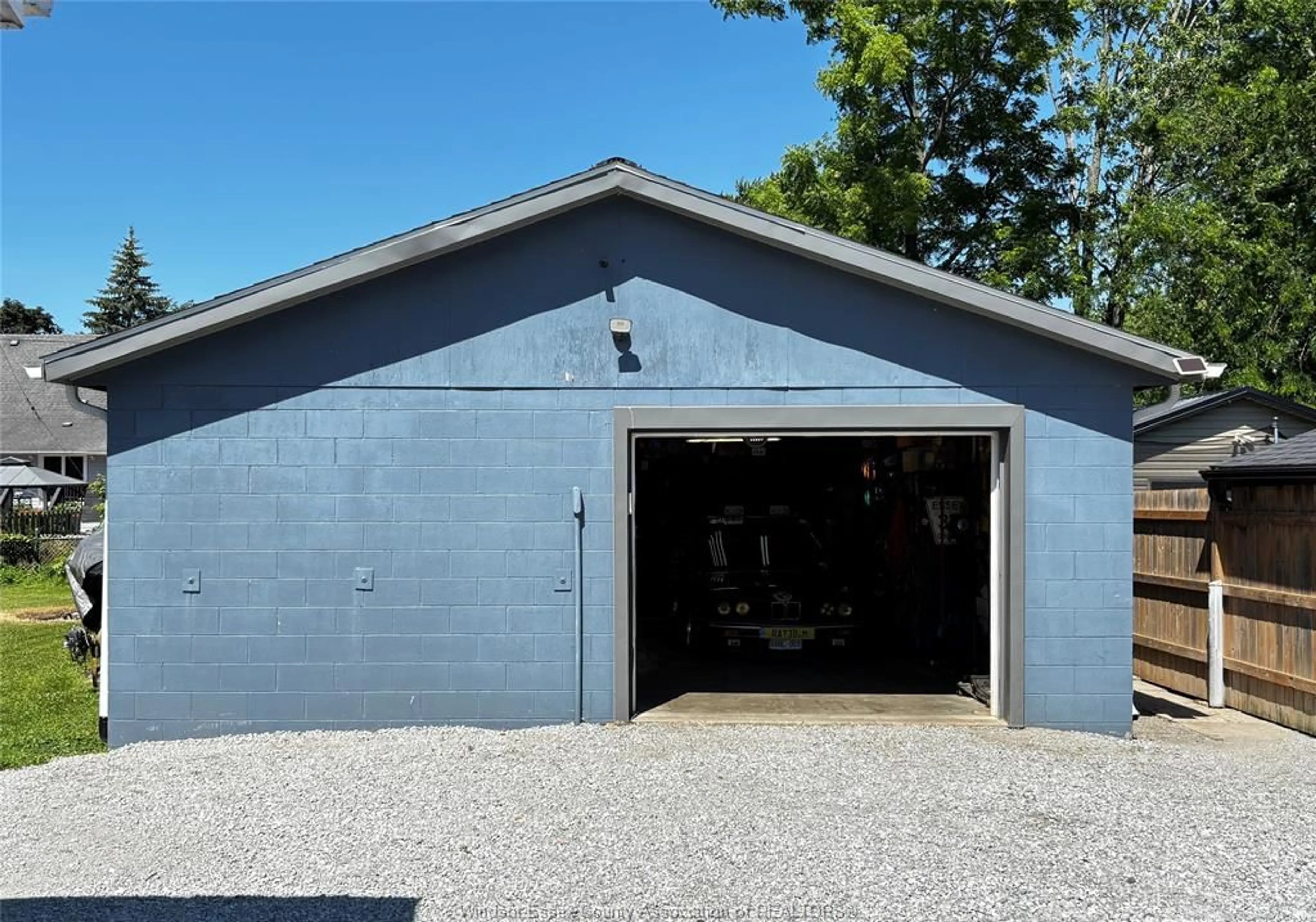 Indoor garage for 144 ARTHUR, Wheatley Ontario N0P 2P0