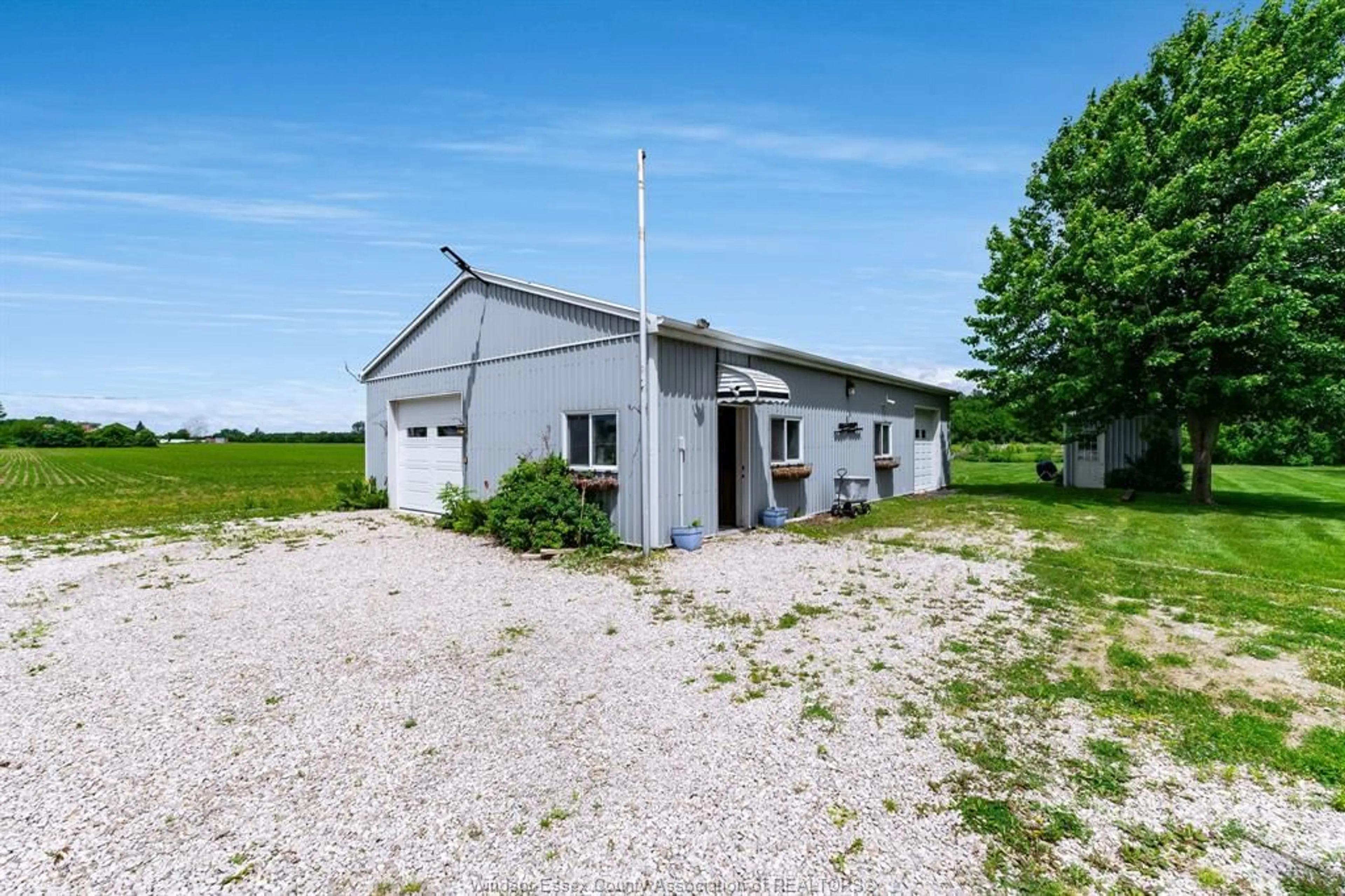 Unknown for 2736 County Road 20, Harrow Ontario N0R 1G0