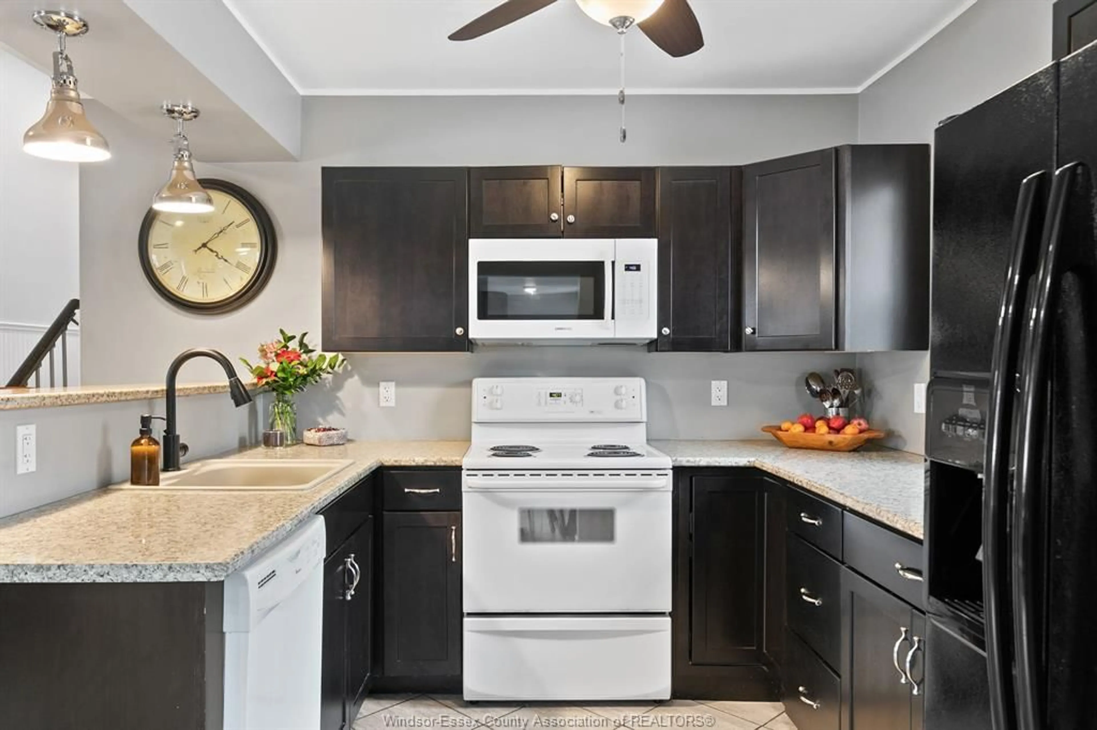 Standard kitchen, ceramic/tile floor for 1052 COUNTY RD 22, Lakeshore Ontario N8L 0E1