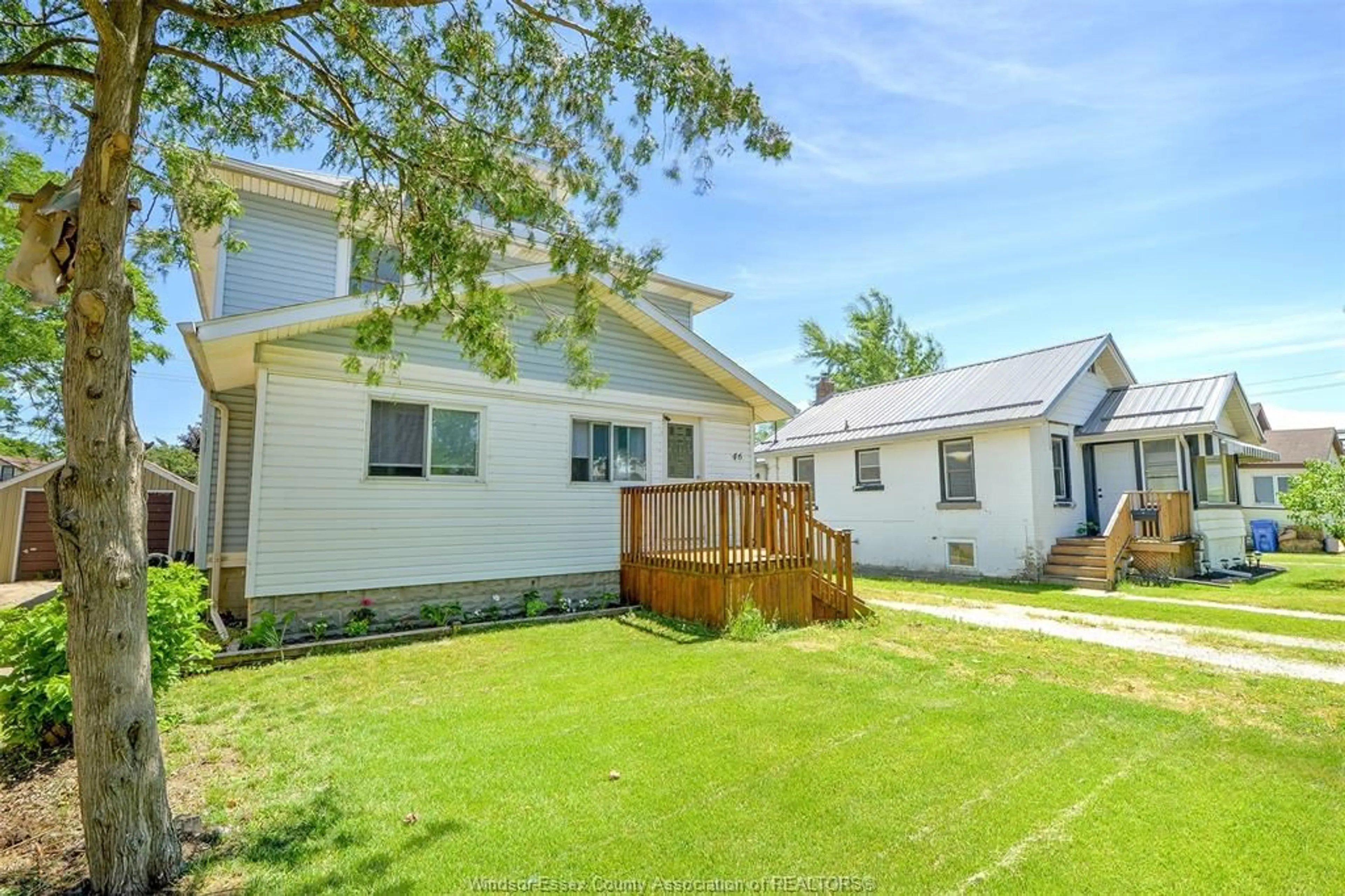 A pic from outside/outdoor area/front of a property/back of a property/a pic from drone, street for 46 CHESTNUT, Leamington Ontario N8H 3K3