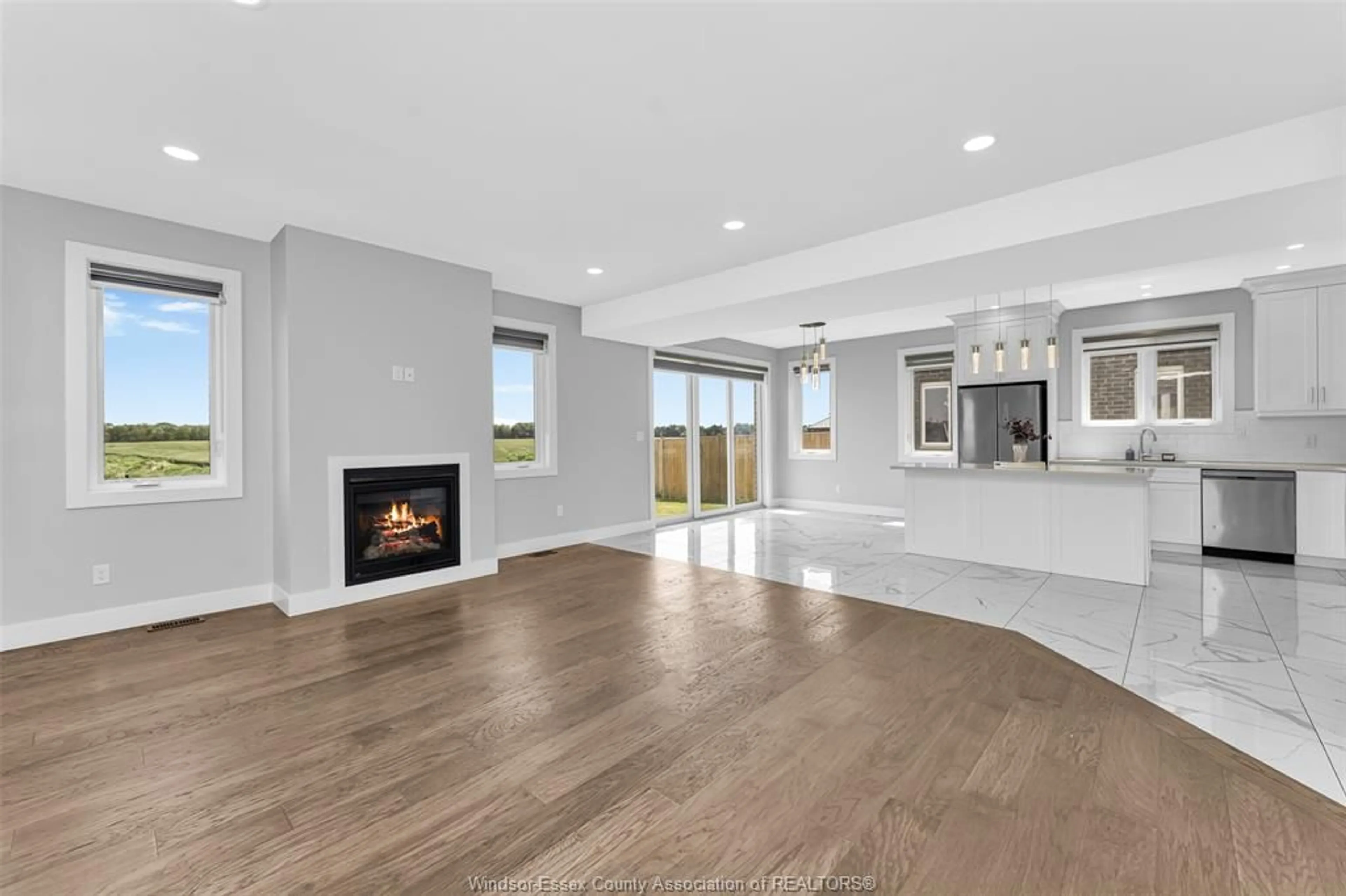 Unknown for 811 KEIL Dr, Chatham Ontario N7M 0T4