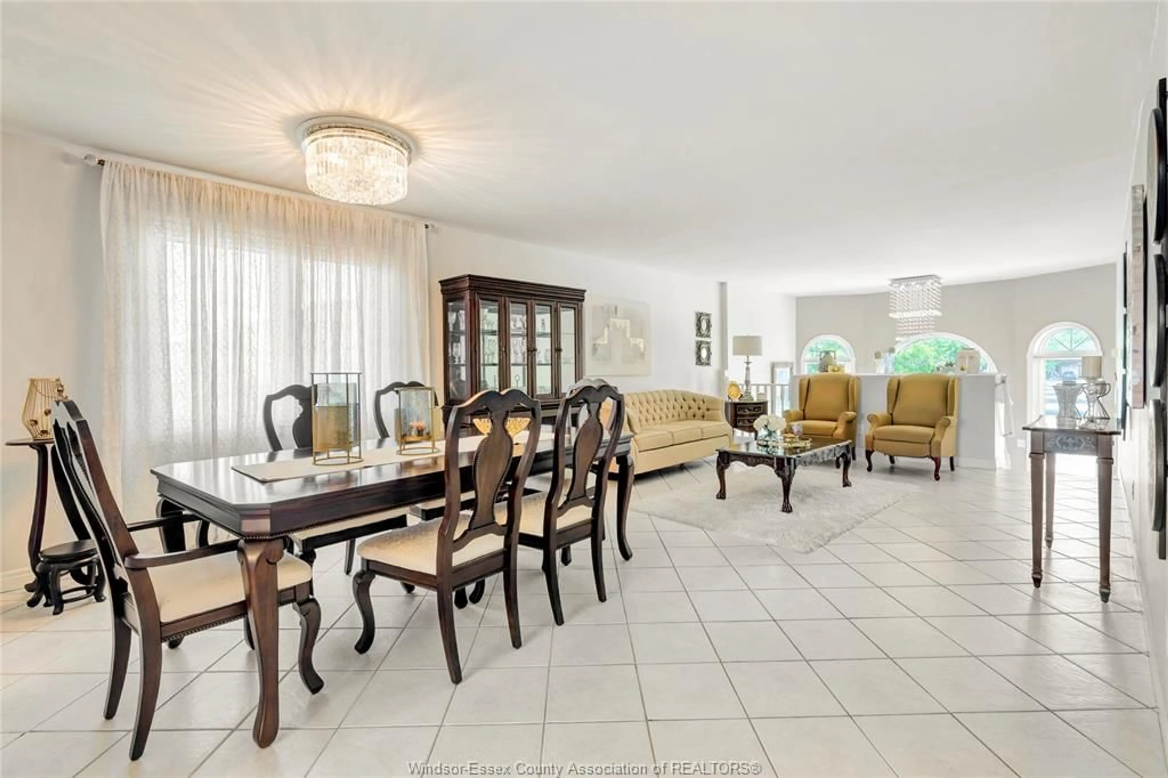 Dining room, ceramic/tile floor for 1078 TREVERTON, Windsor Ontario N8P 1S5