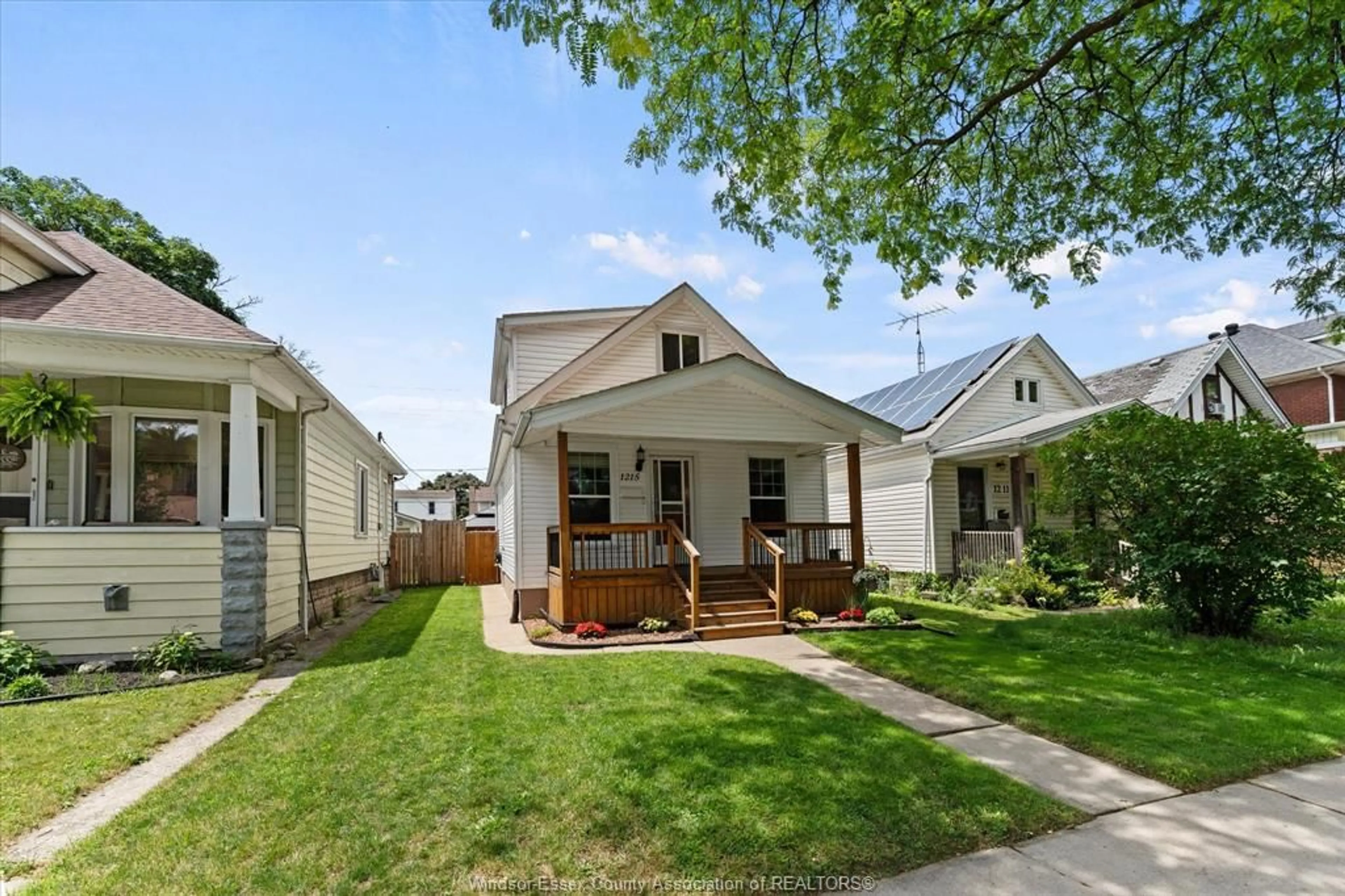 Unknown for 1215 LINCOLN Rd, Windsor Ontario N8Y 2H9