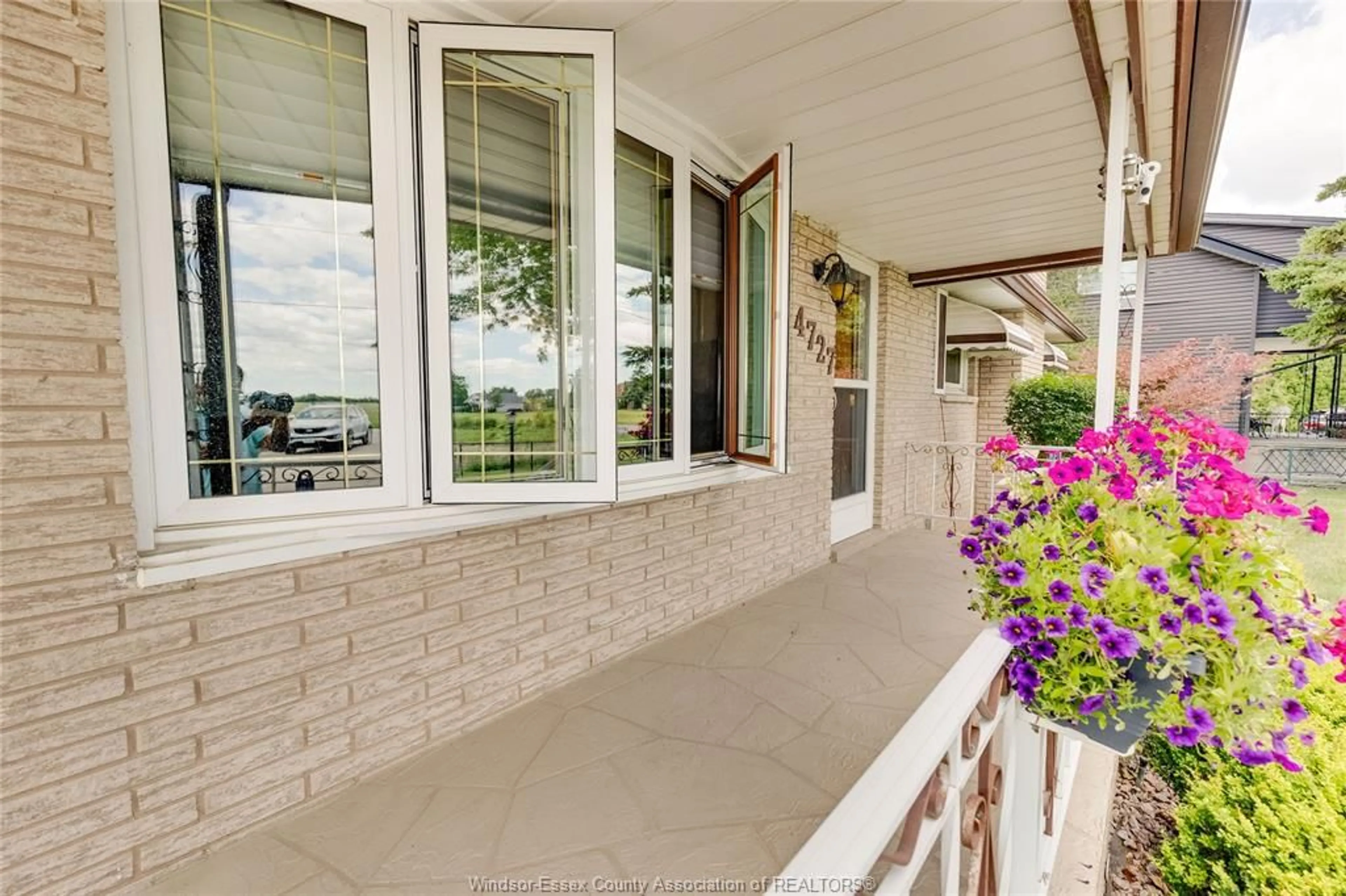 Patio, street for 4727 8TH CONCESSION Rd, Windsor Ontario N0R 1K0