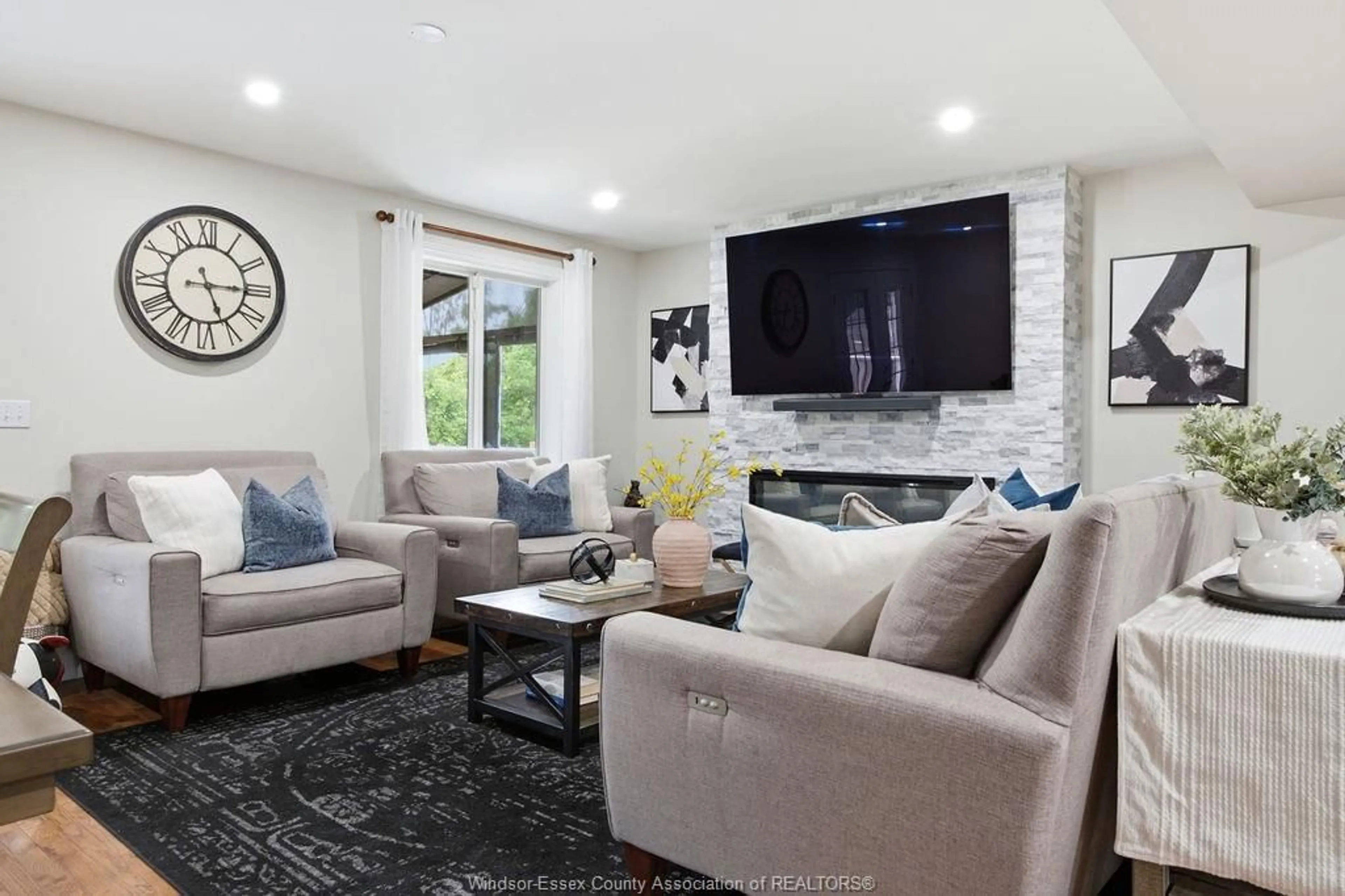 Living room with furniture, unknown for 1074 KING LOUIS St, Lakeshore Ontario N8L 0V5