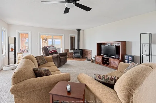 419 LAKESIDE, Amherstburg 4