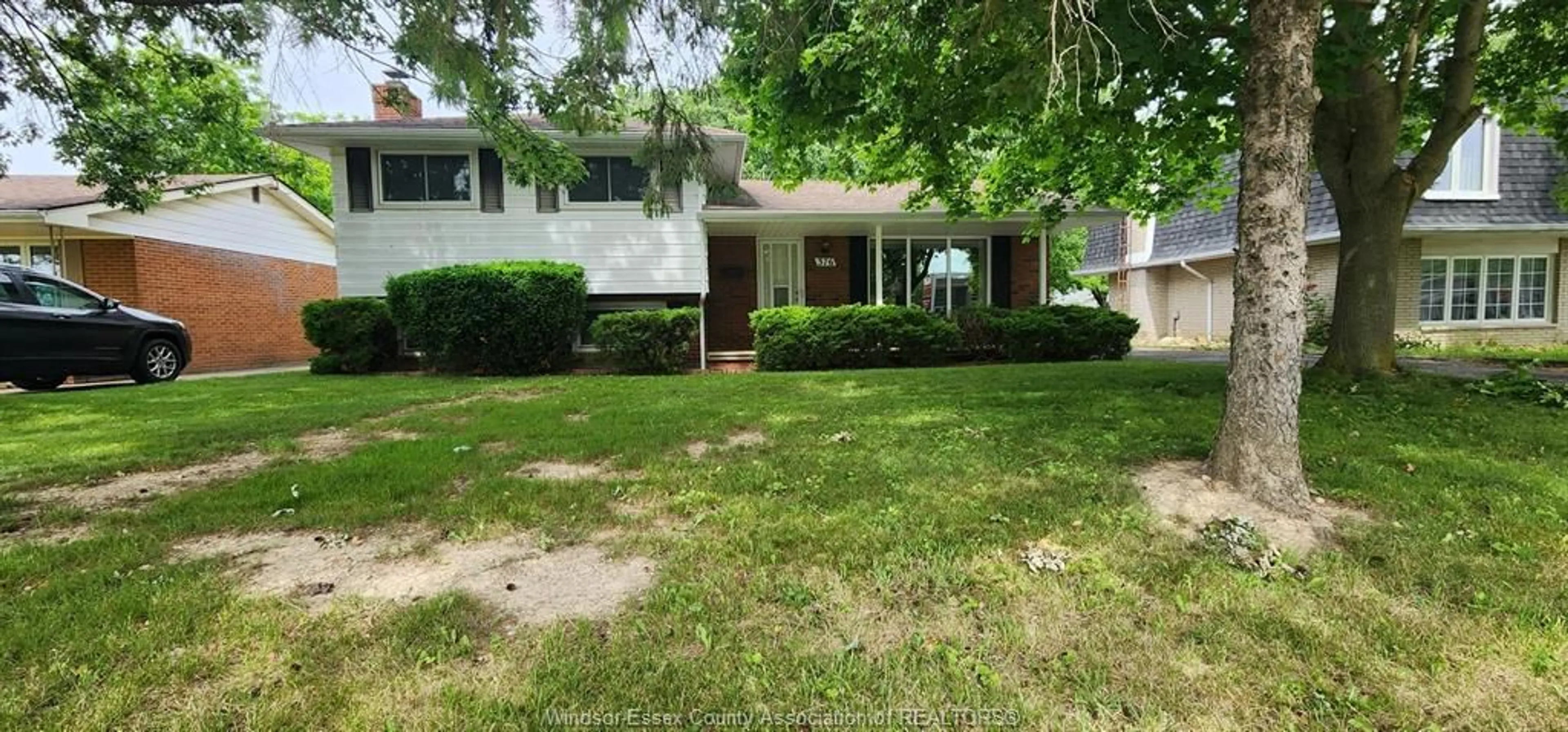 Unknown for 376 FRYER St, Amherstburg Ontario N9V 2L9