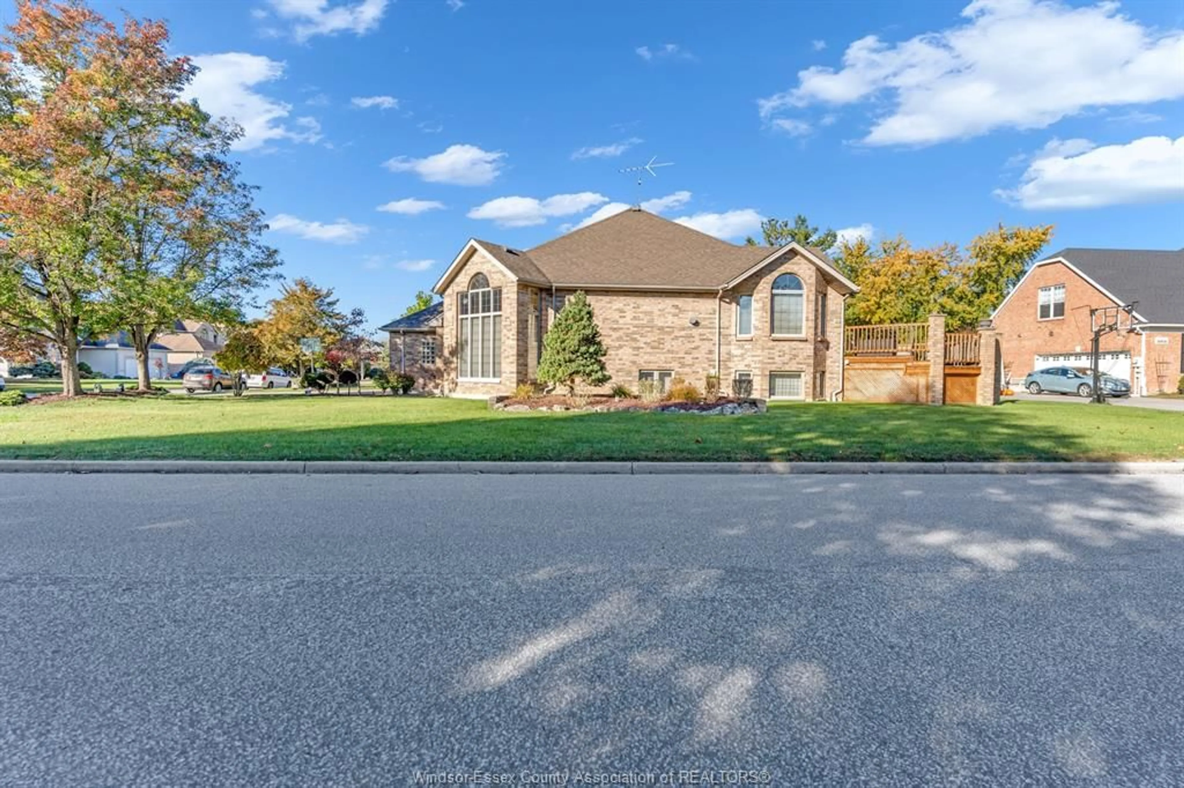 Unknown for 2780 BRIDGEWAY Blvd, LaSalle Ontario N9H 2L3