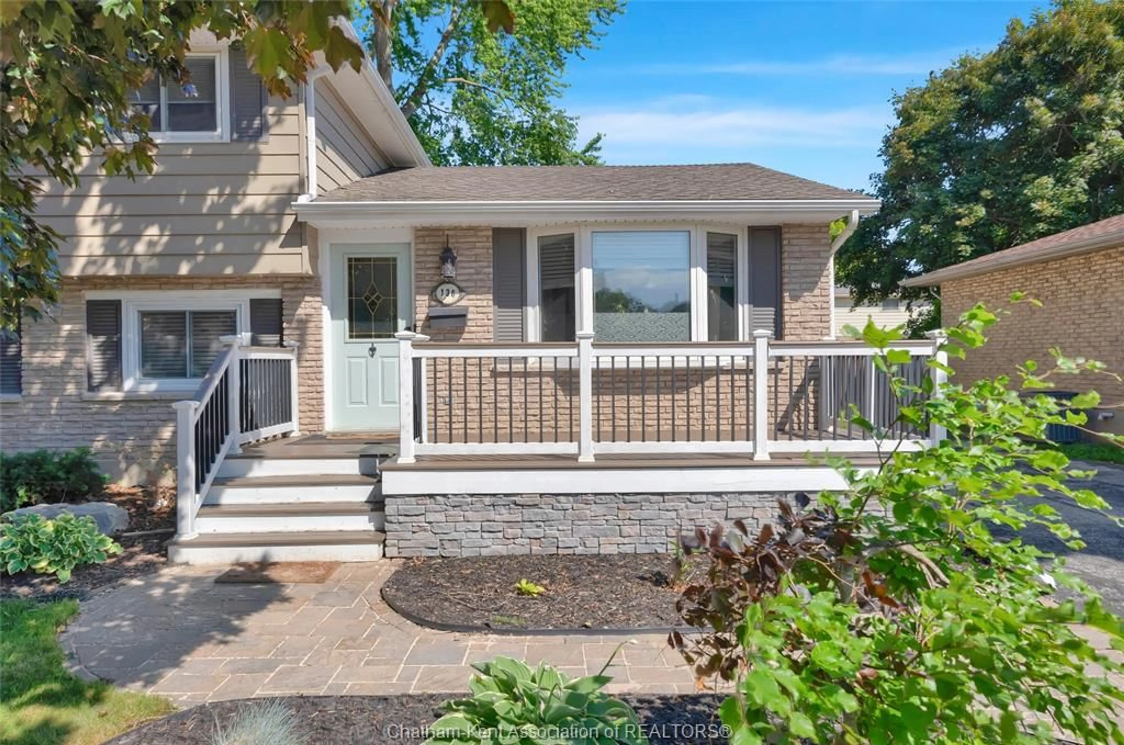 Unknown for 138 Vanier Dr, Chatham Ontario N7L 4H1