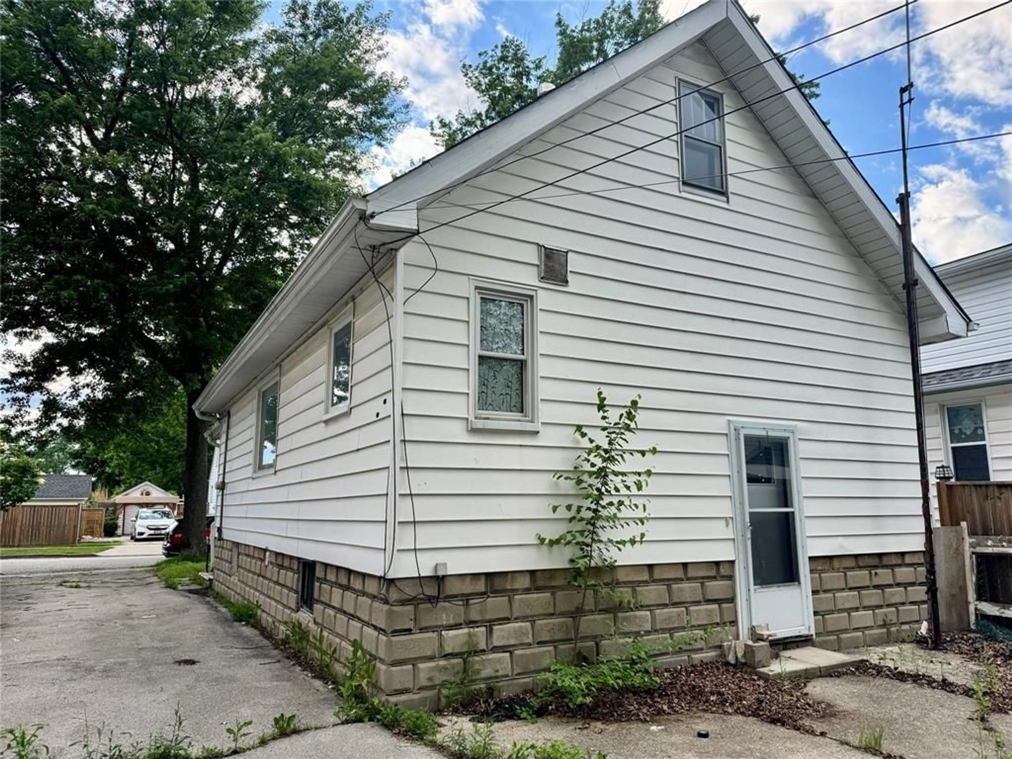 Unknown for 340 SHEPHERD St, Sarnia Ontario N7T 3J6