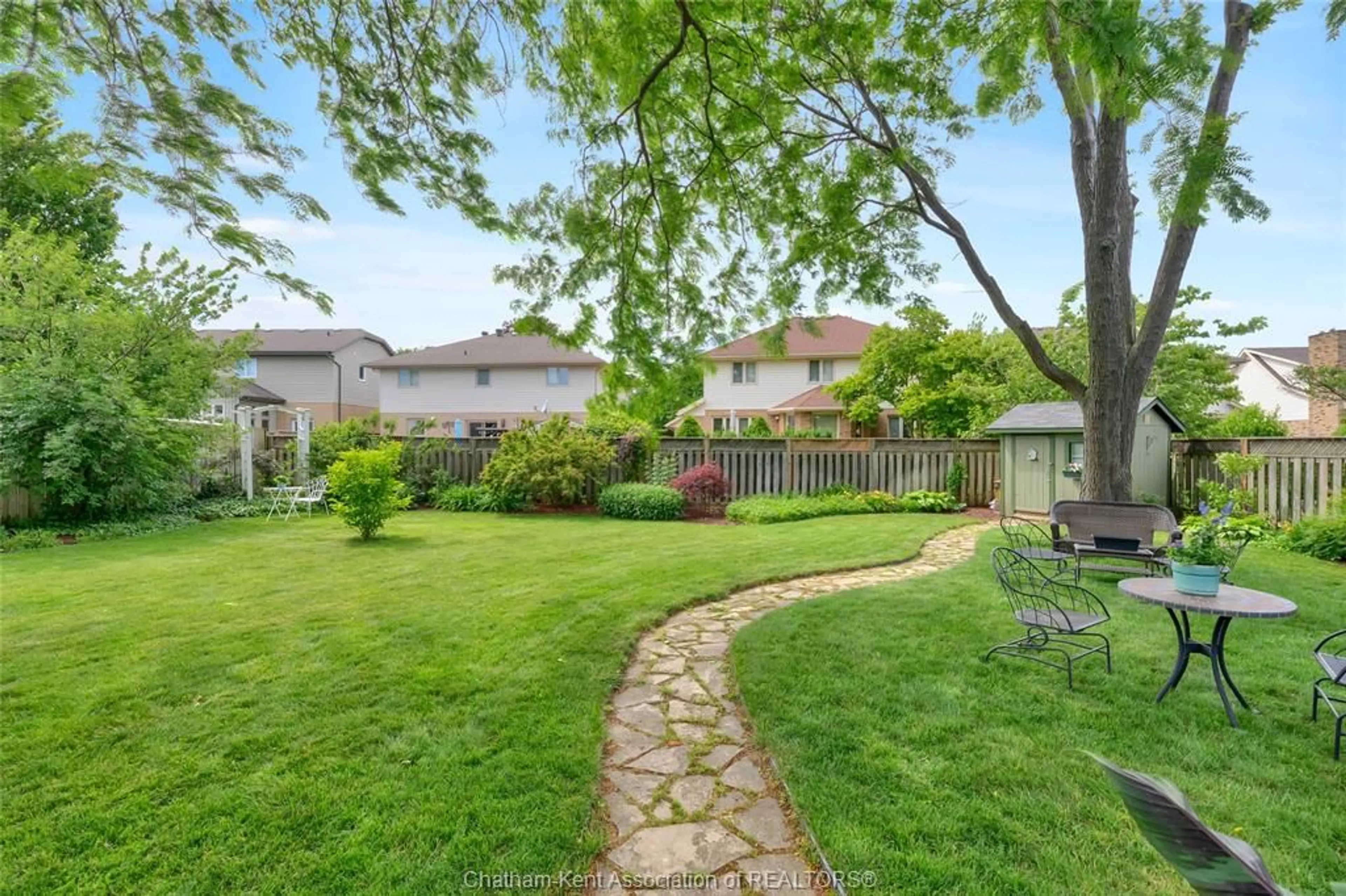 Patio, street for 164 NORWAY MAPLE Dr, Chatham Ontario N7L 5E7