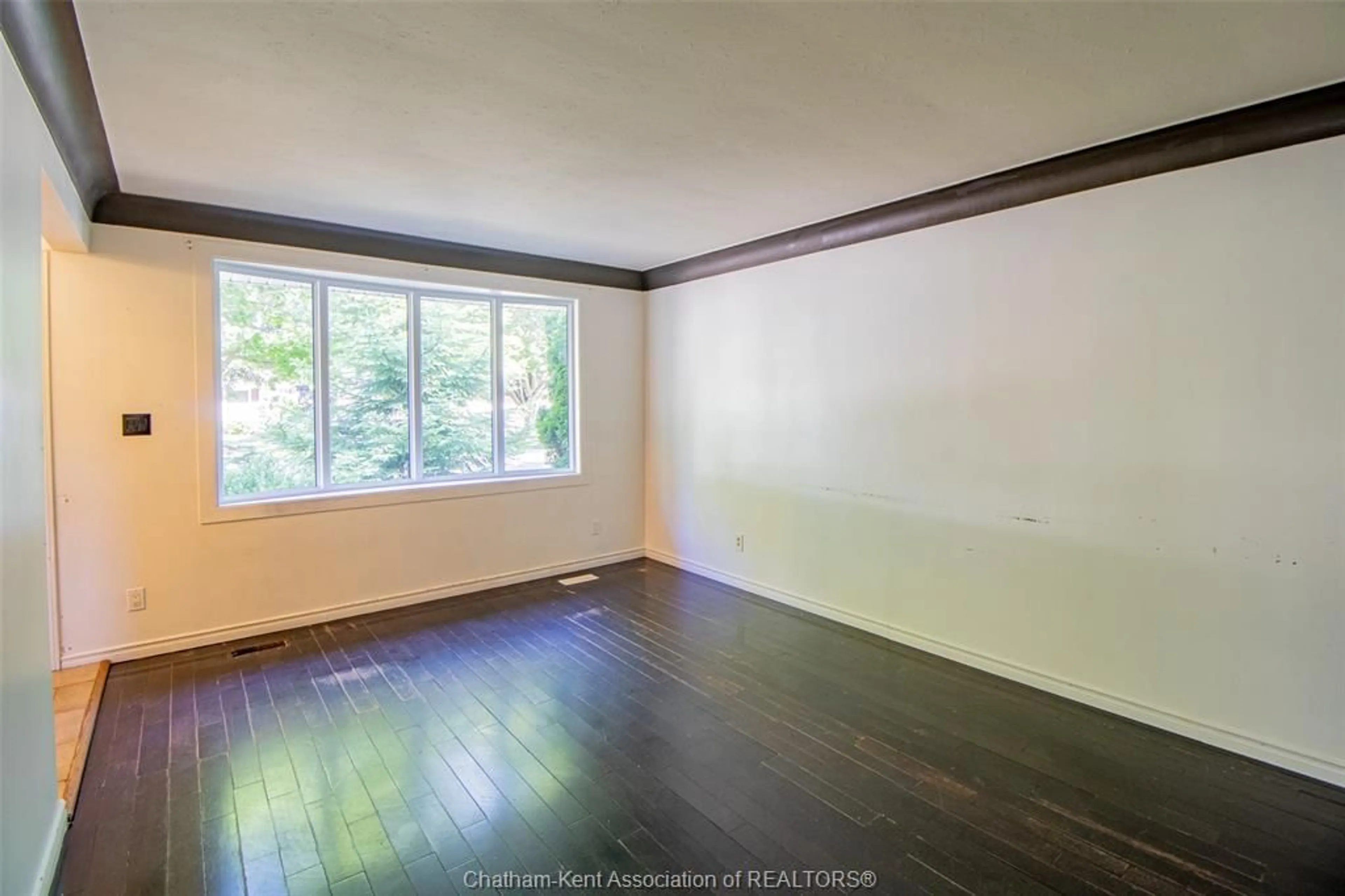 A pic of a room for 28 Sudbury Dr, Chatham Ontario N7L 2K2