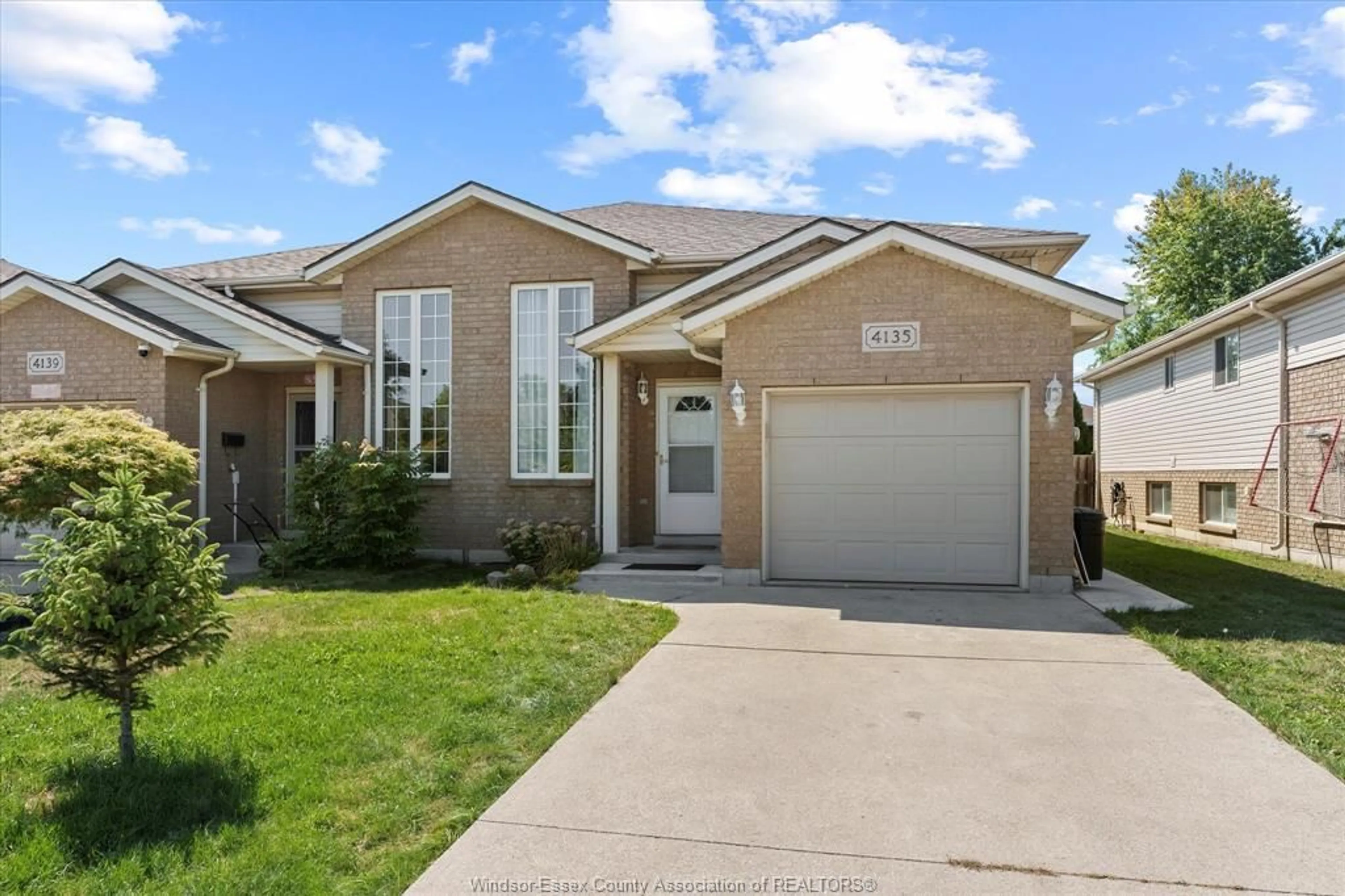 Home with vinyl exterior material, street for 4135 St. Clair, LaSalle Ontario N9H 2N5