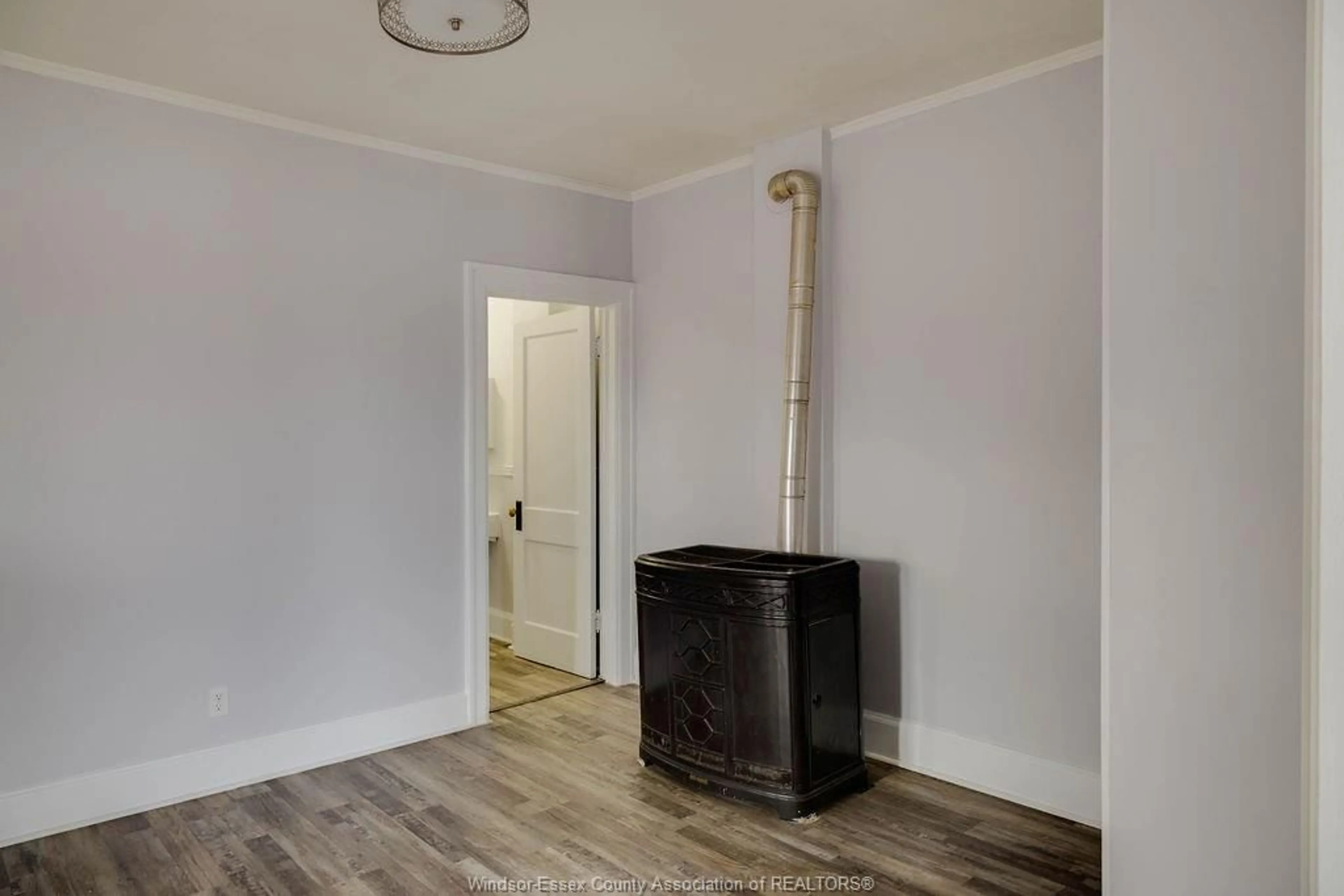 A pic of a room for 485 LOUIS Ave, Windsor Ontario N9A 1W5