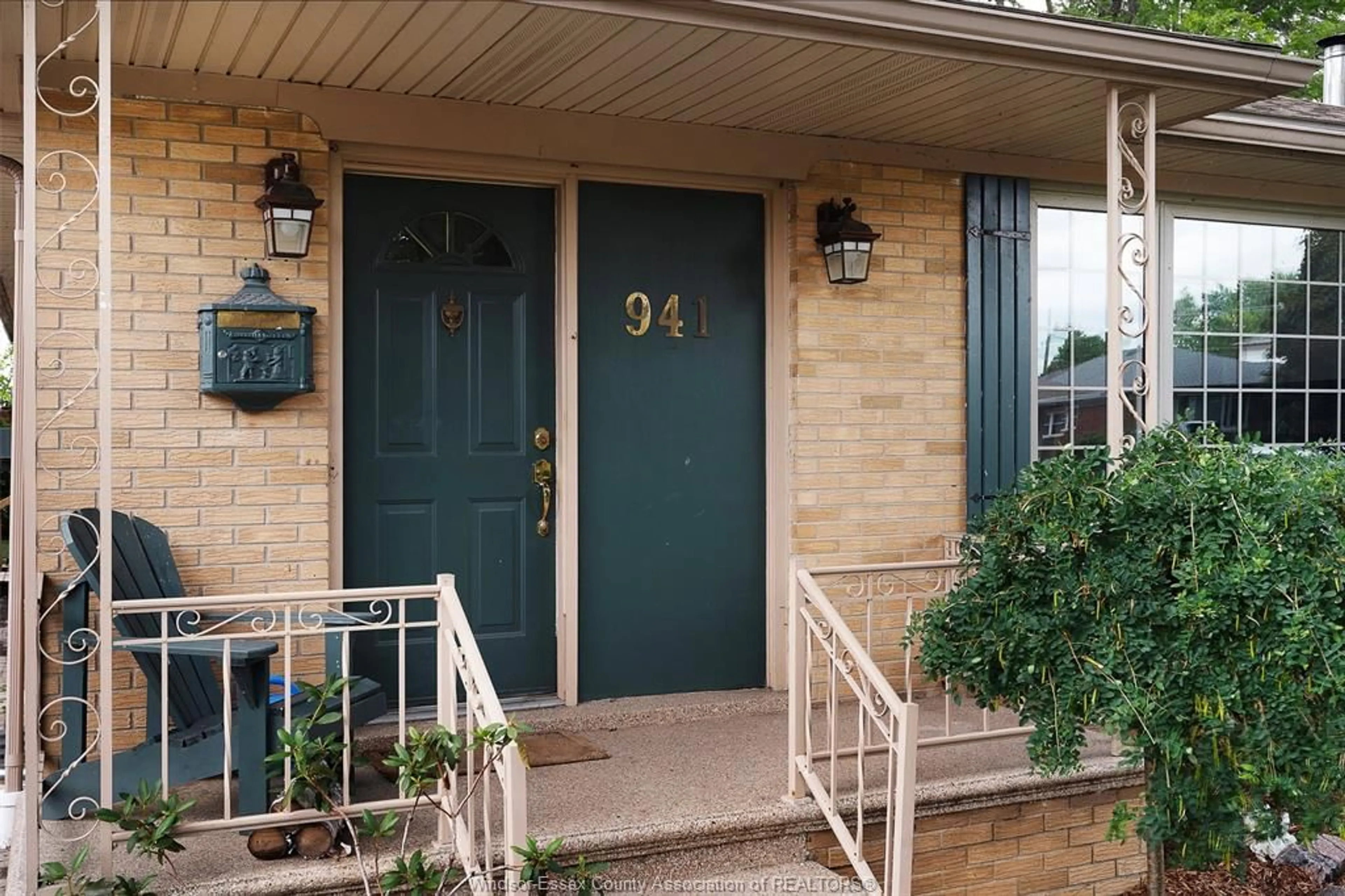 Unknown for 941 WESTCHESTER, Windsor Ontario N8S 3Y8