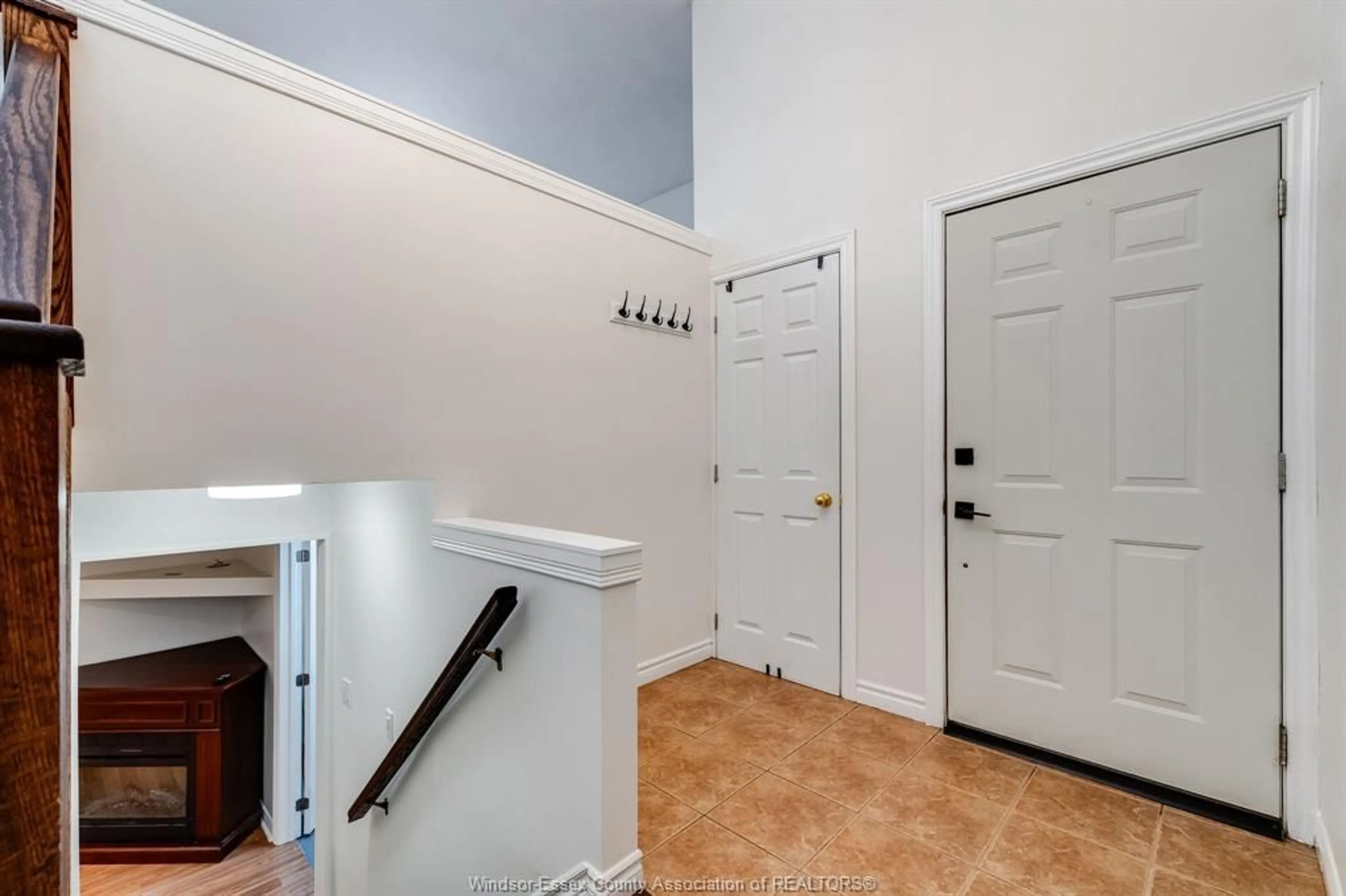 Unknown for 8275 Little River, Windsor Ontario N8S 4P1