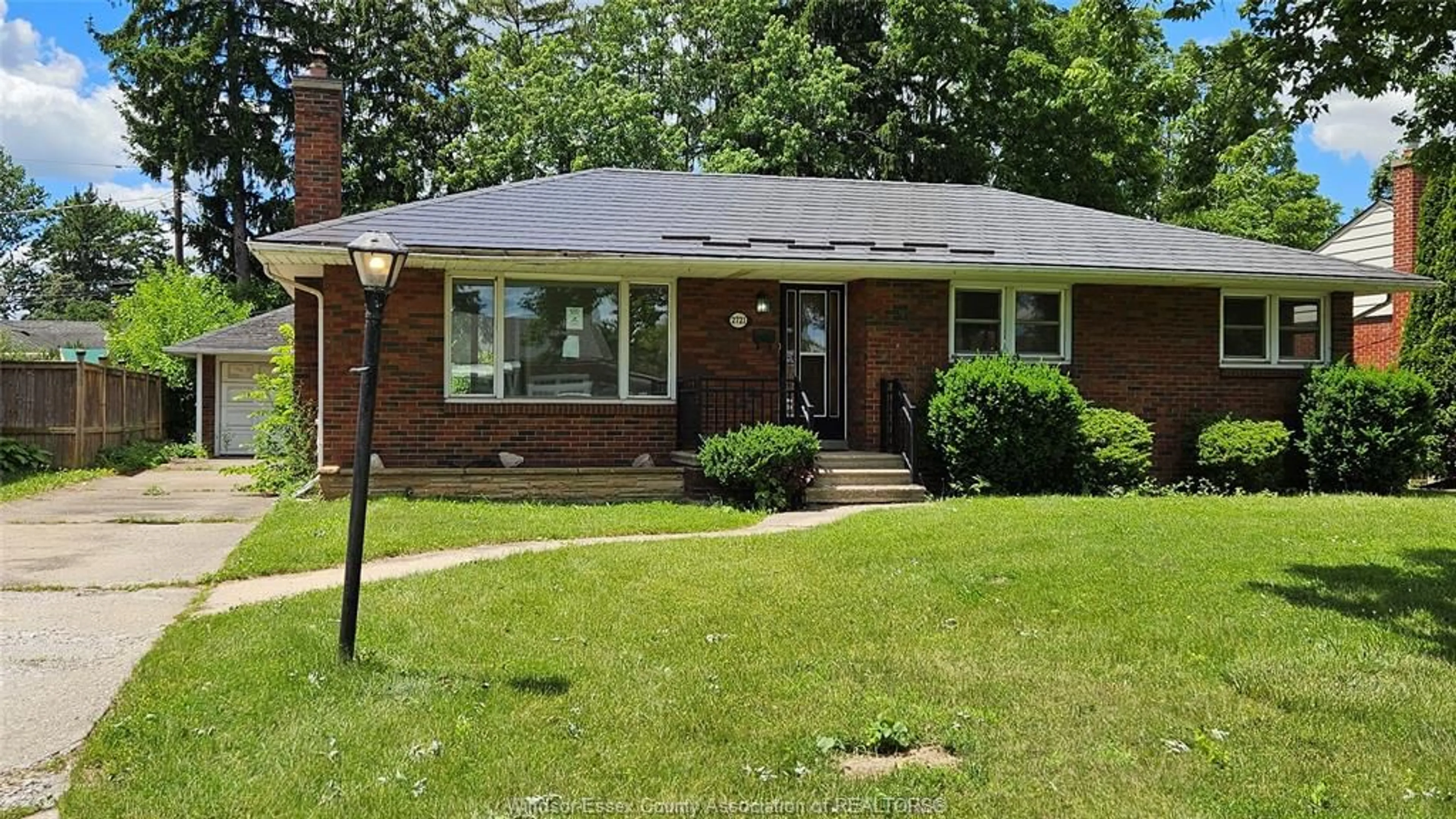 Home with brick exterior material, street for 2721 VIRGINIA PARK Ave, Windsor Ontario N9E 2B5