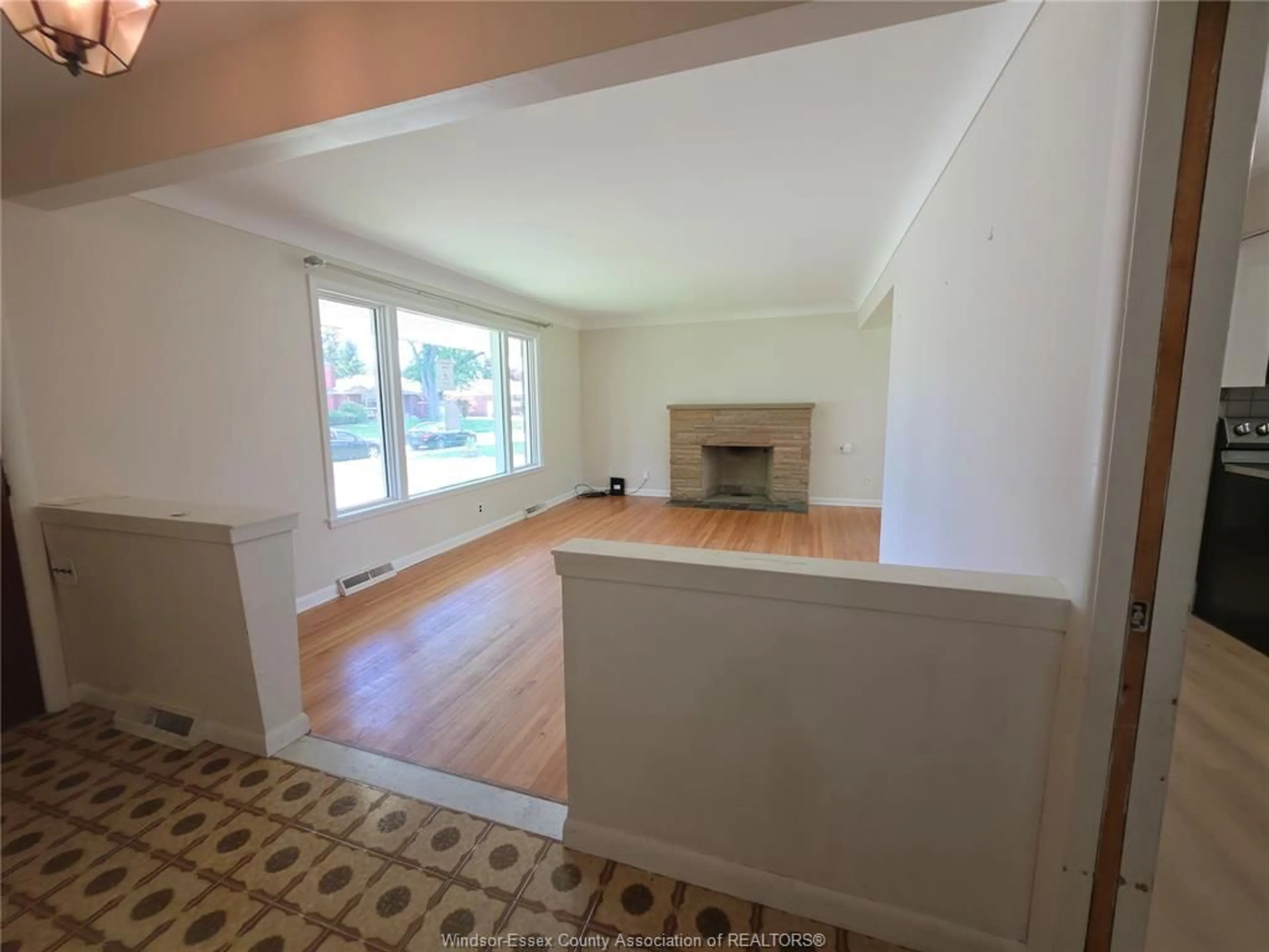 A pic of a room for 2721 VIRGINIA PARK Ave, Windsor Ontario N9E 2B5