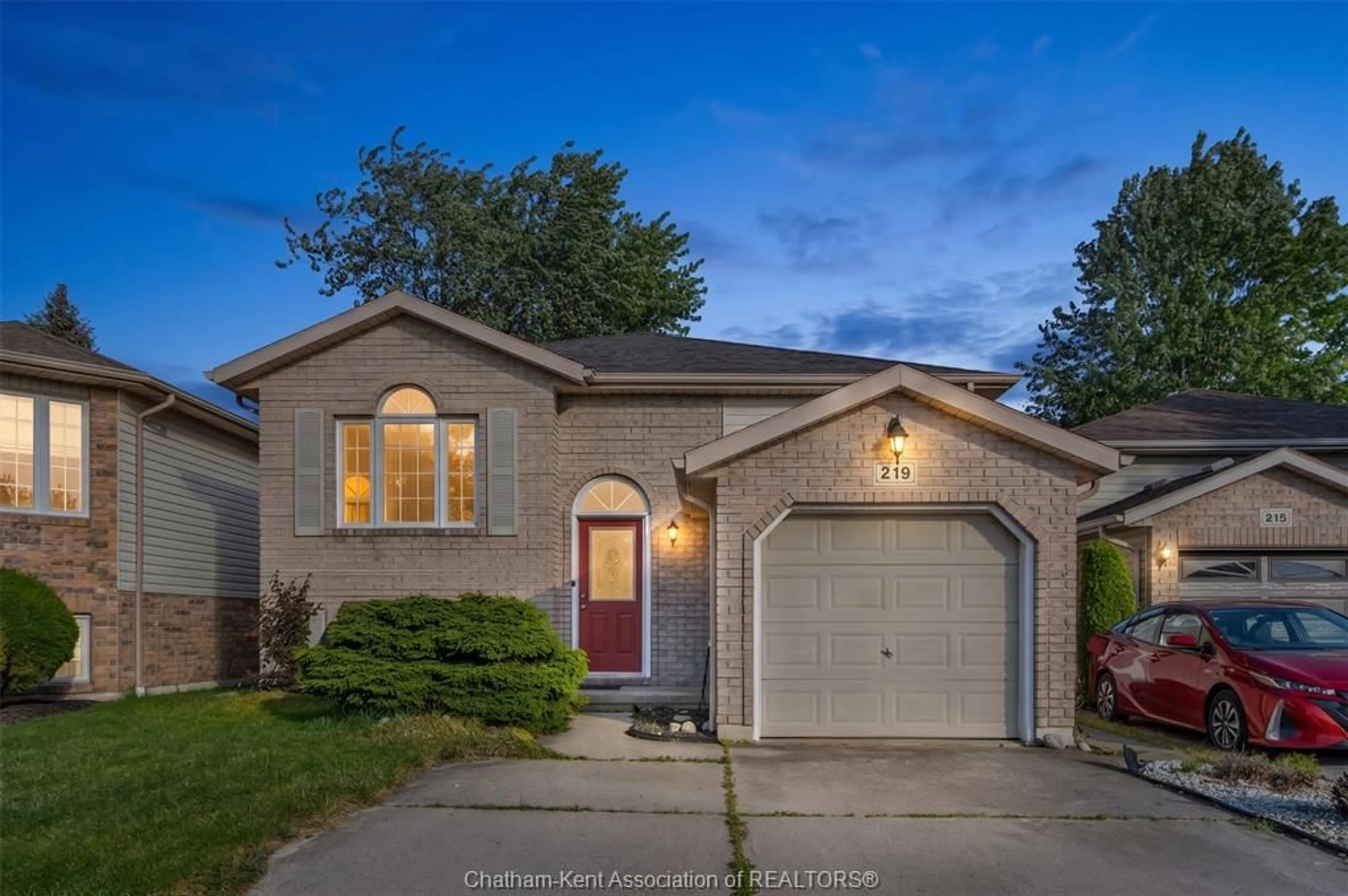 Home with brick exterior material, street for 219 GREENFIELD Lane, Chatham Ontario N7L 5N3