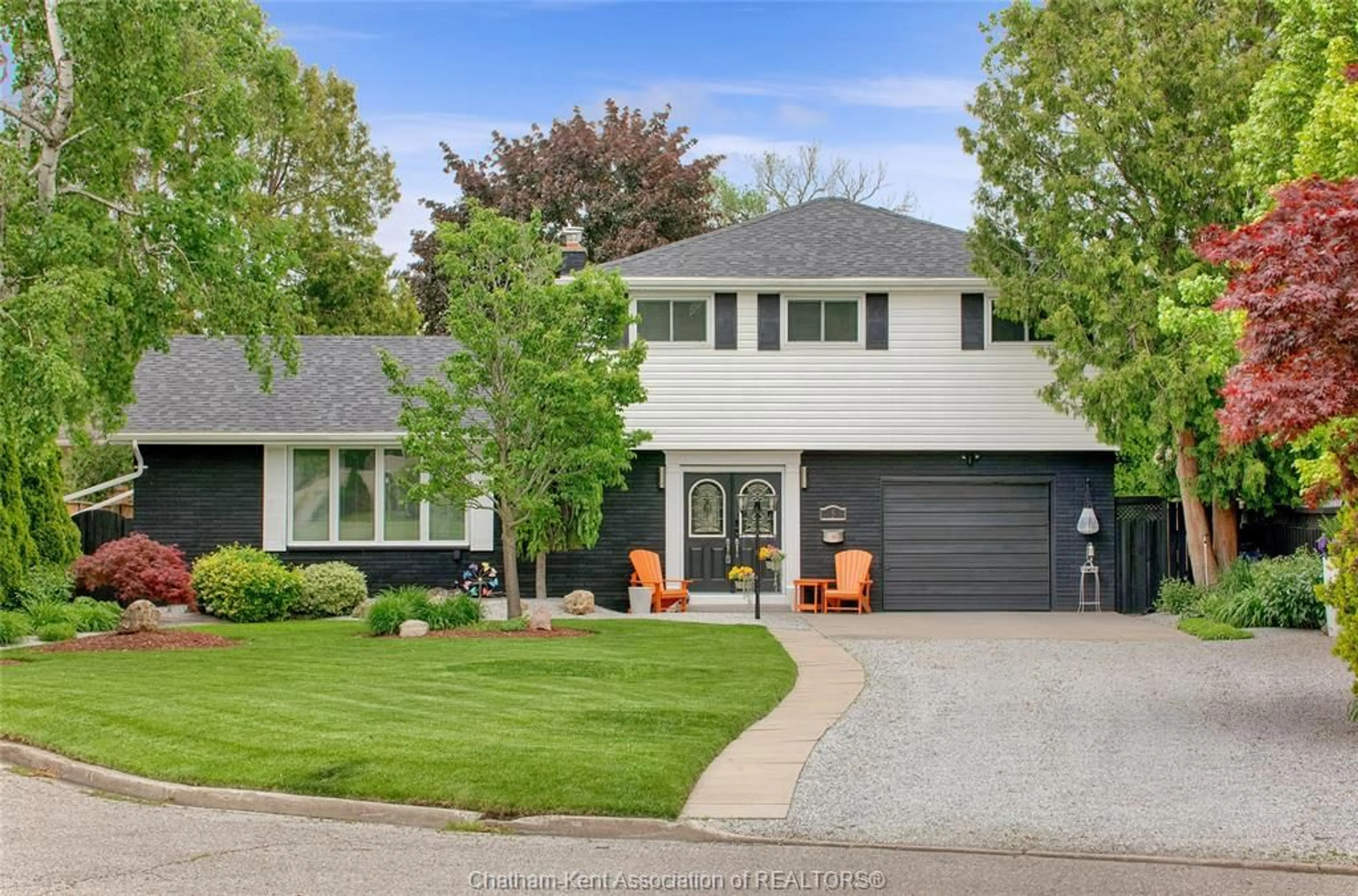 Home with brick exterior material, street for 5 Phyllis Ave, Chatham Ontario N7M 3B8