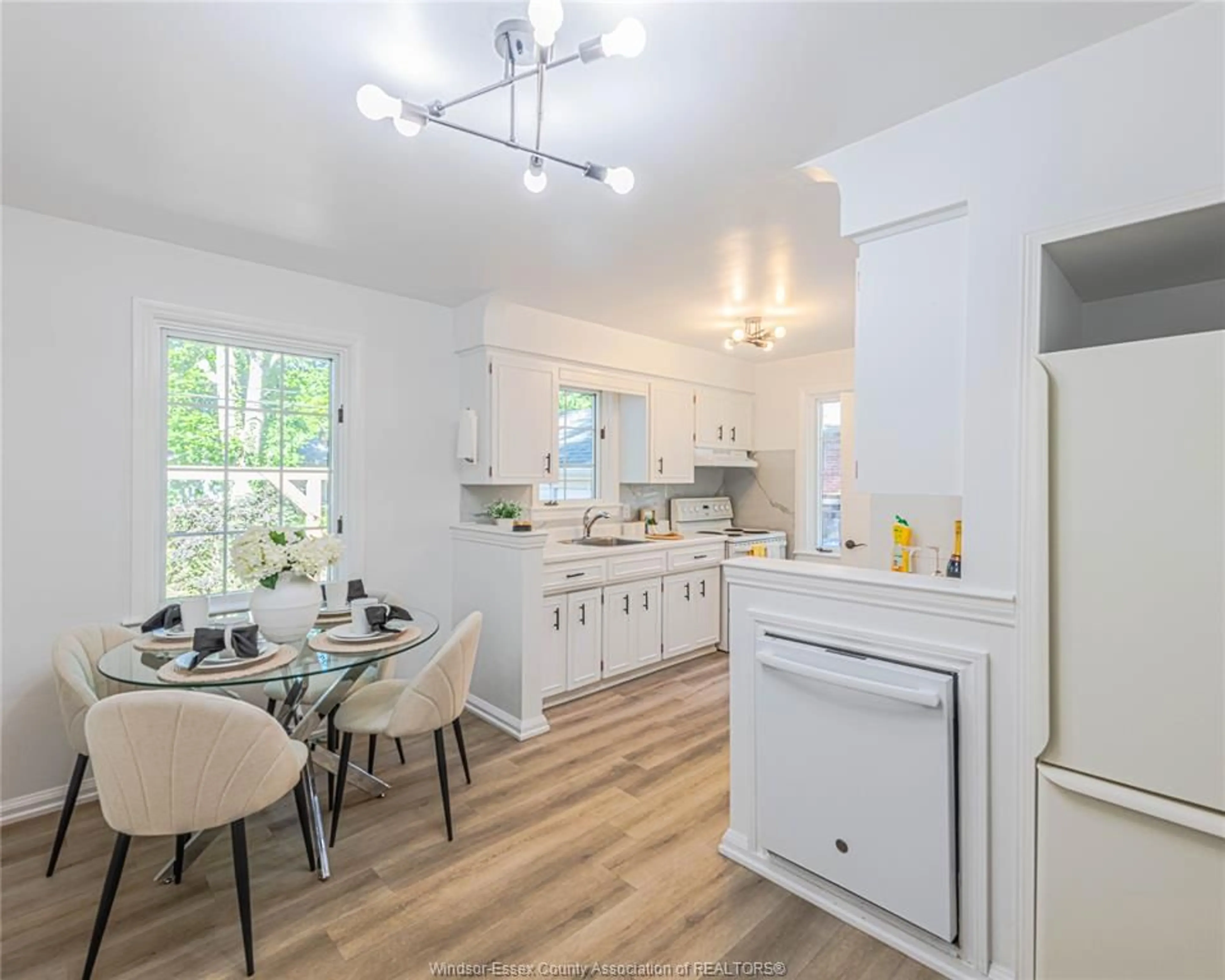 Open concept kitchen, unknown for 3365 CURRY Ave, Windsor Ontario N9E 2T4