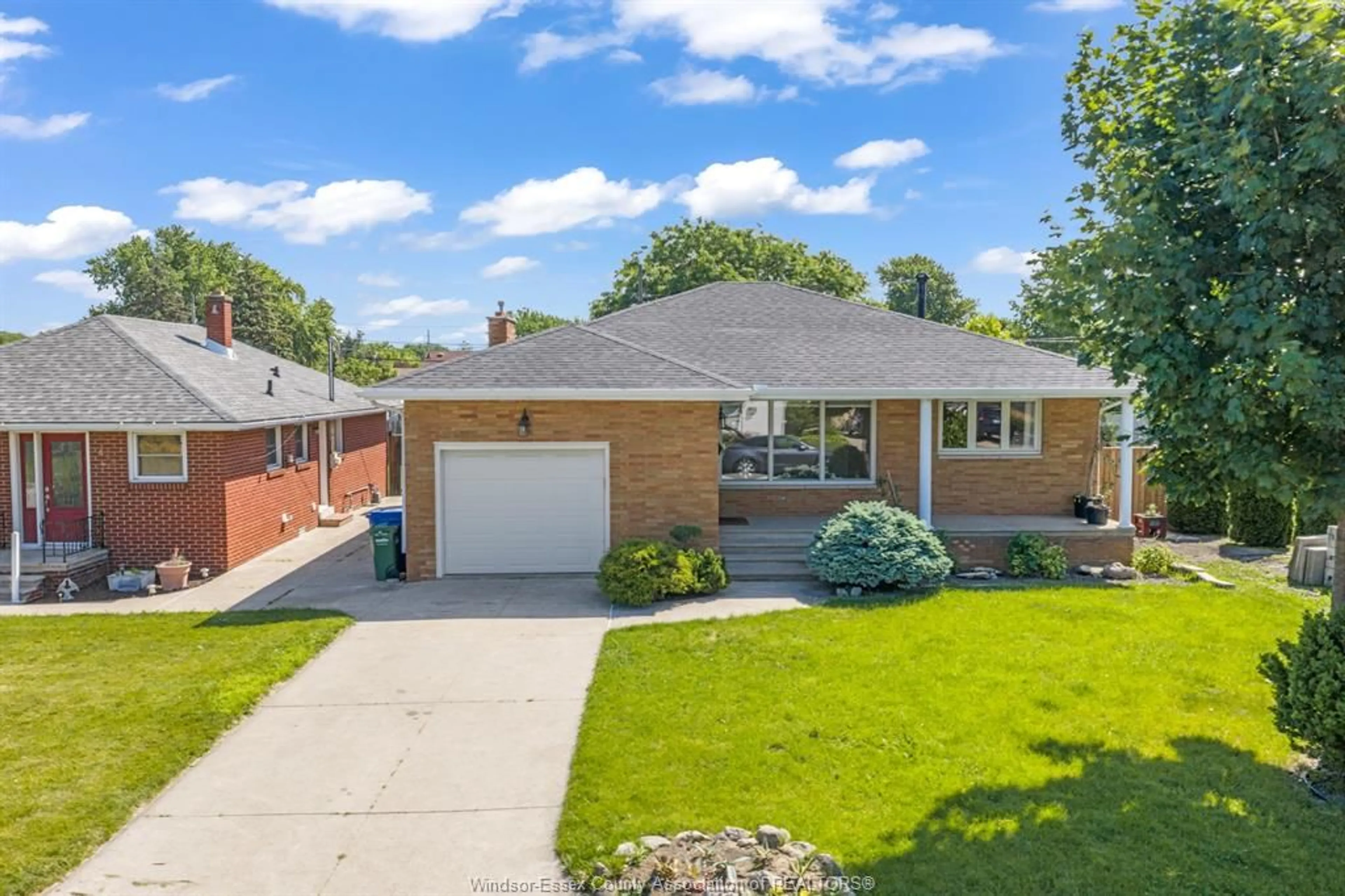 Home with brick exterior material, street for 424 LAPORTE Ave, Windsor Ontario N8S 3R2