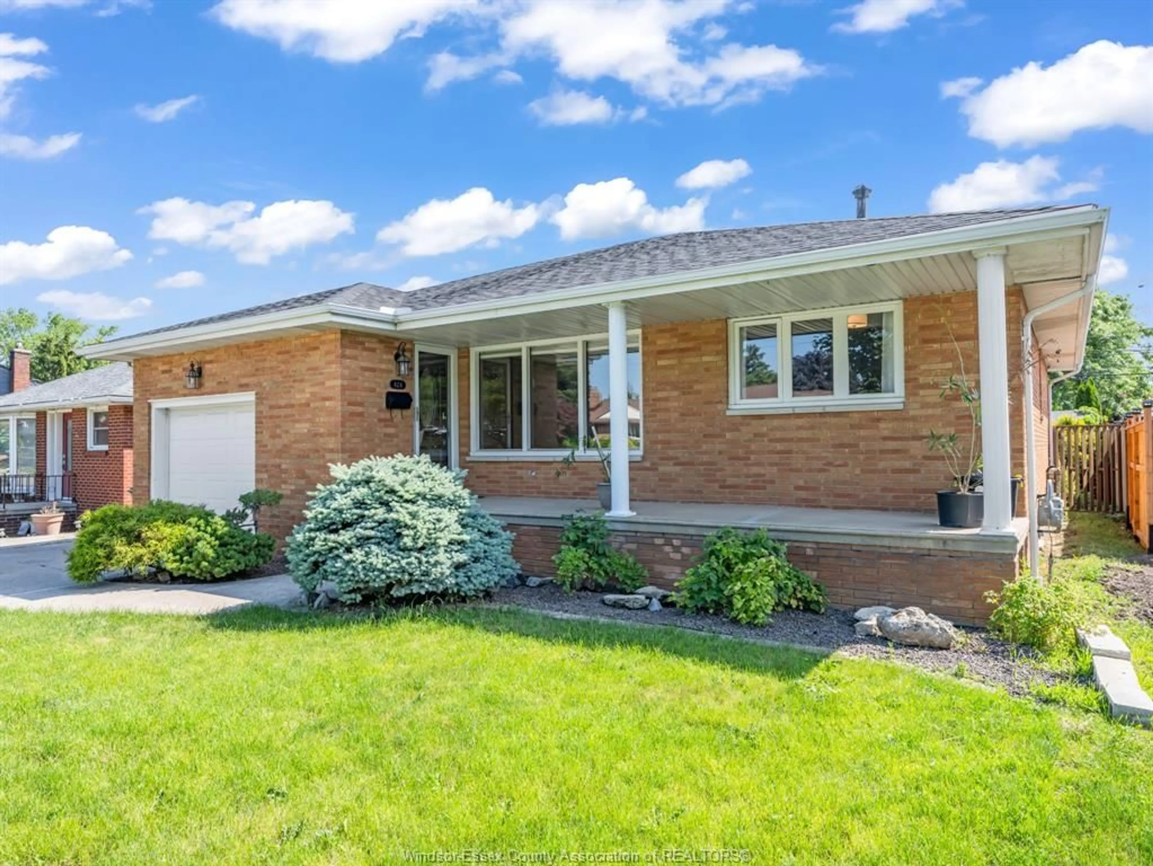 Home with brick exterior material, street for 424 LAPORTE Ave, Windsor Ontario N8S 3R2