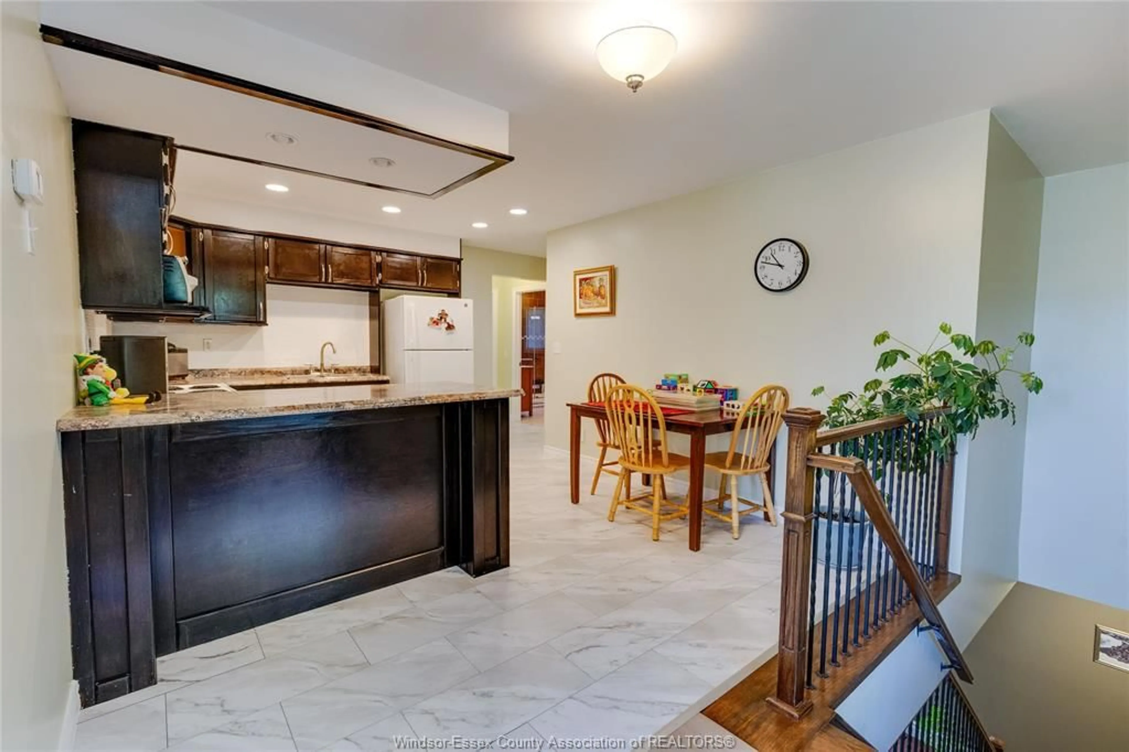 Open concept kitchen, ceramic/tile floor for 503 REGENT, St. Clair Beach Ontario N8N 4B8