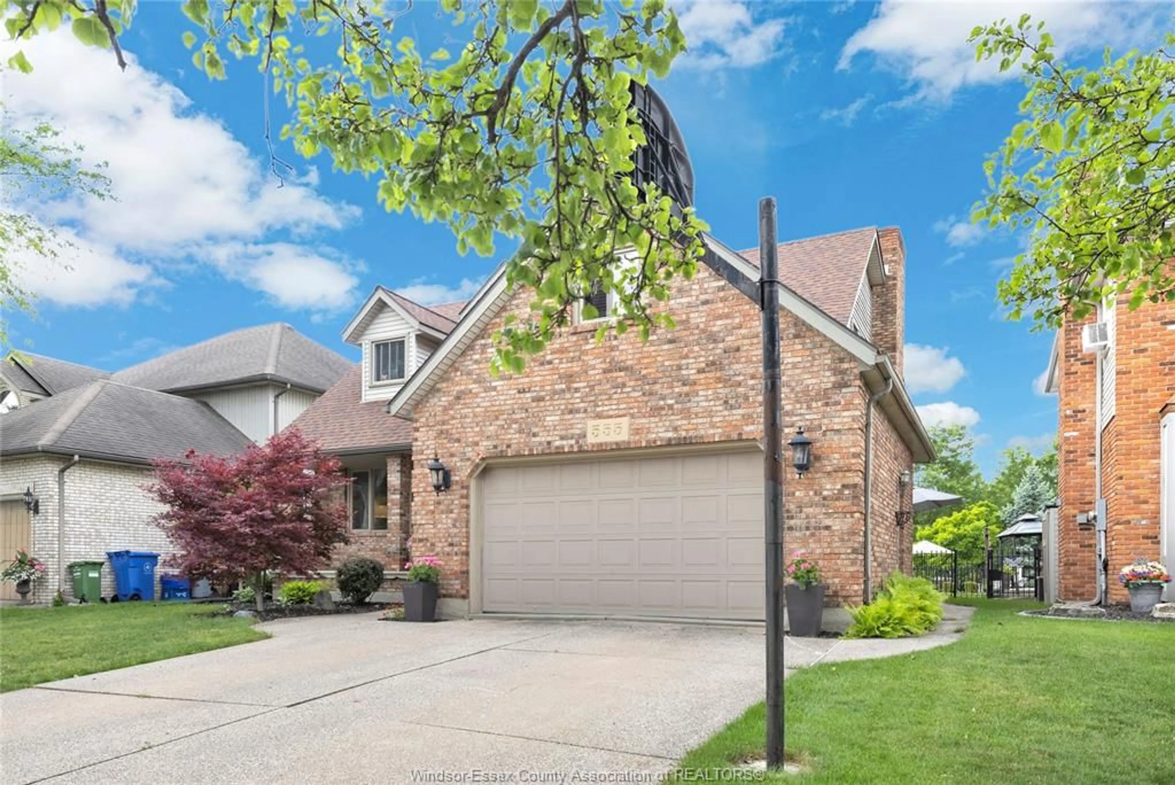 Home with brick exterior material, street for 555 MICHAEL Dr, Tecumseh Ontario N8N 4N1