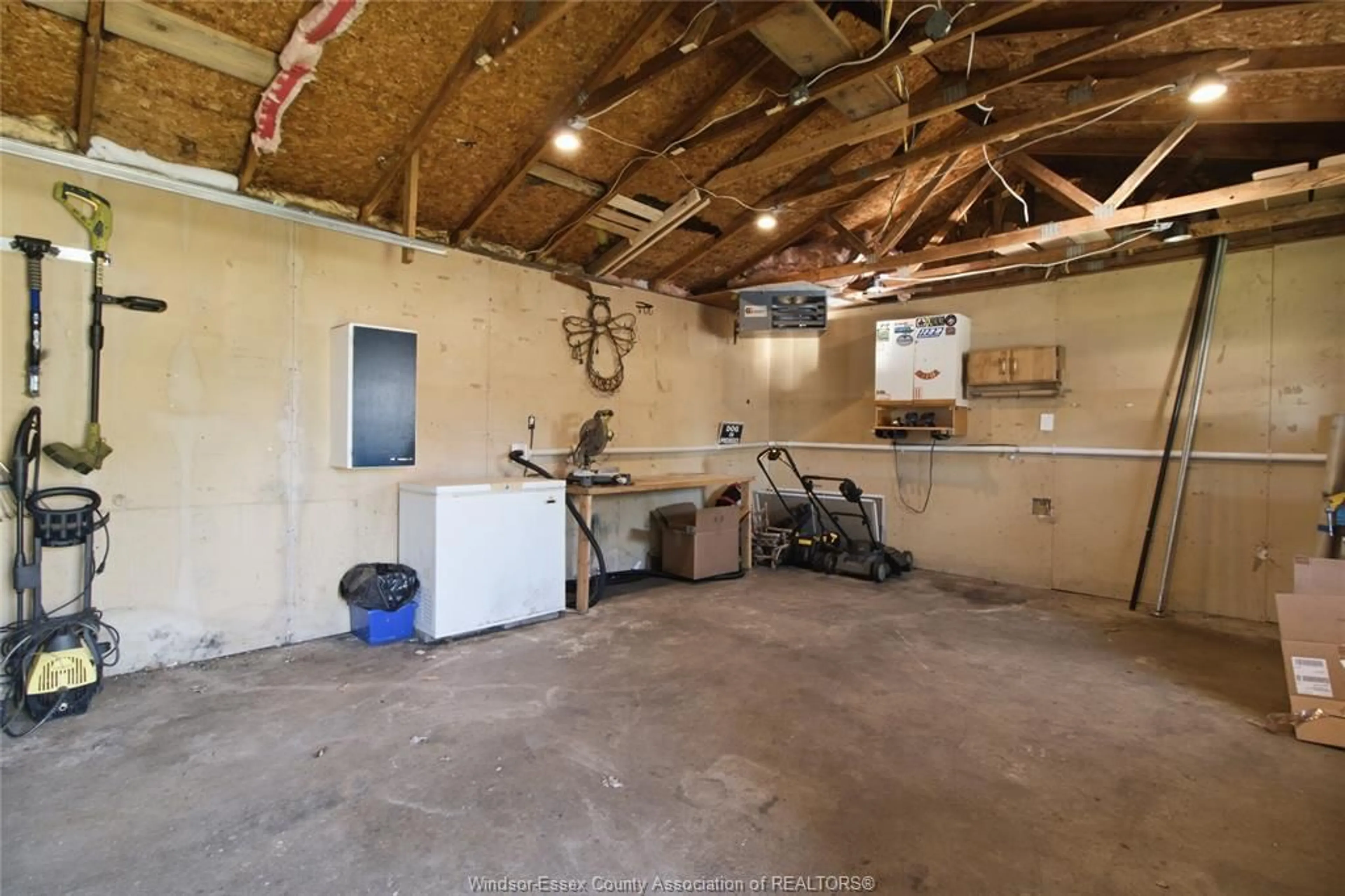 Unknown for 2625 ALEXIS Rd, Windsor Ontario N8W 3Z8