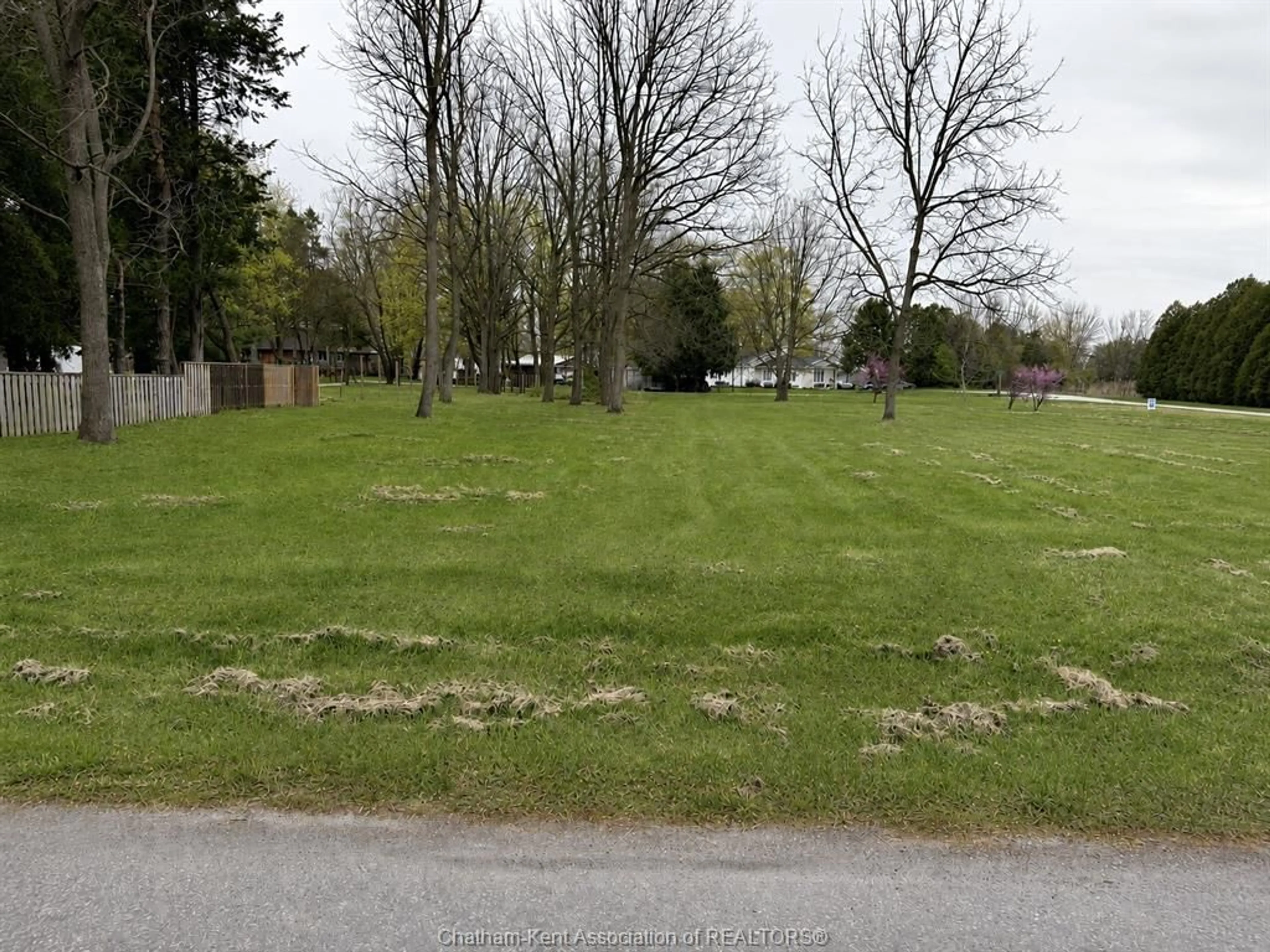 A pic from outside/outdoor area/front of a property/back of a property/a pic from drone, unknown for V/L Thomson Ave, Duart Ontario N0L 1H0