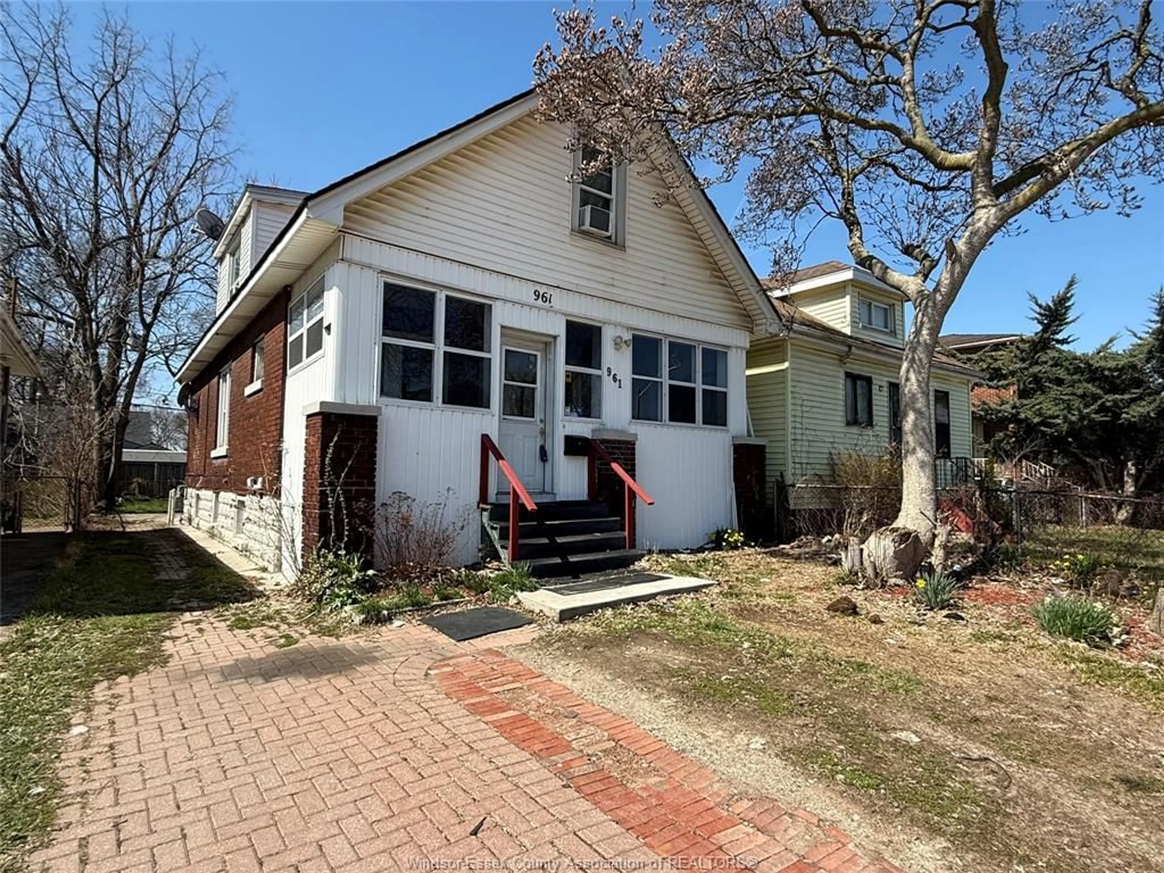 Unknown for 961 CAMPBELL, Windsor Ontario N9B 2J4