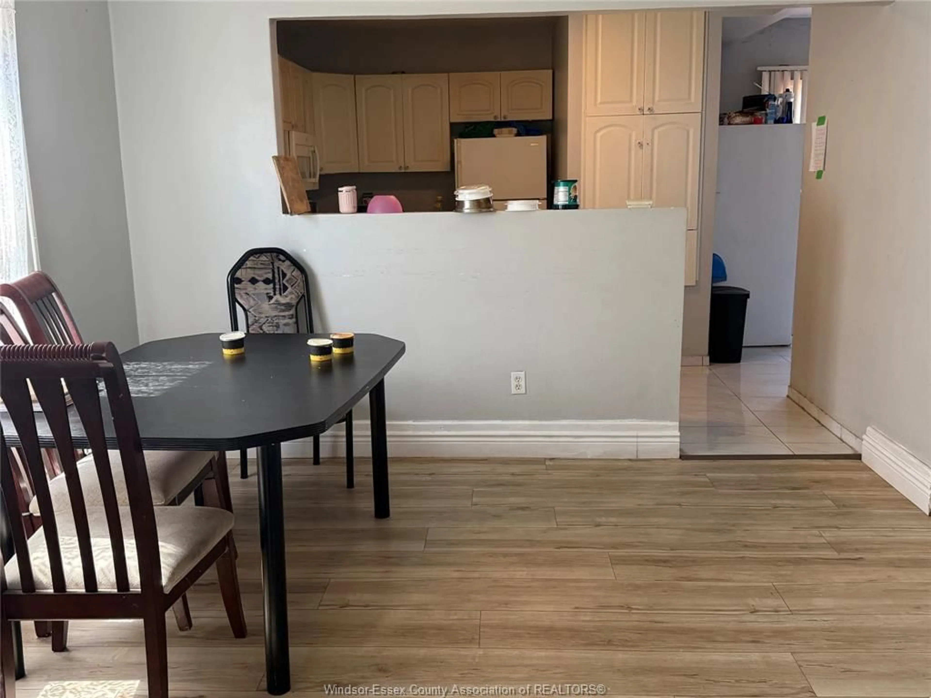 A pic of a room for 961 CAMPBELL, Windsor Ontario N9B 2J4