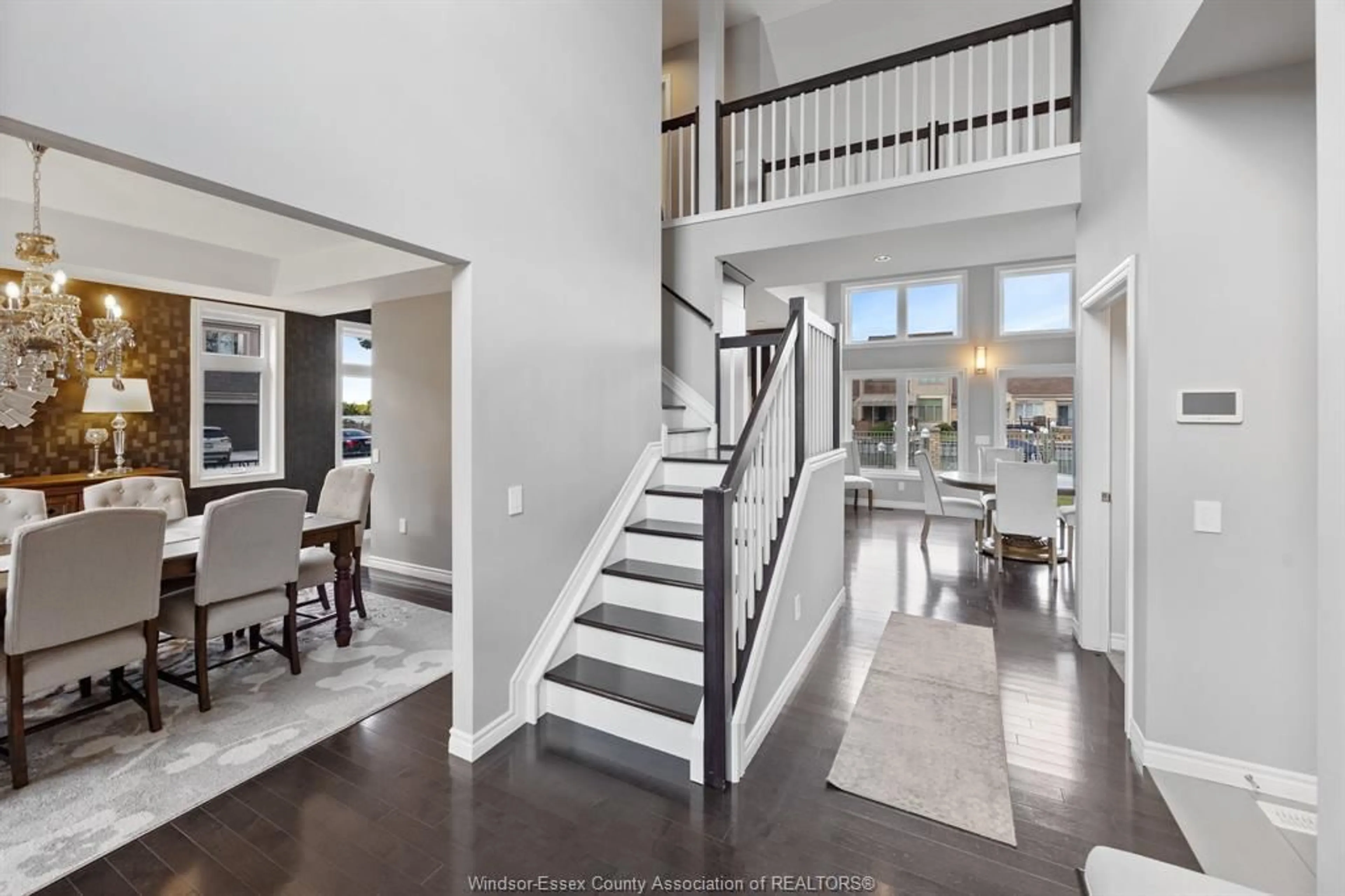 Indoor entryway for 116 BECHARD BEACH Ave, LaSalle Ontario N9J 3R1