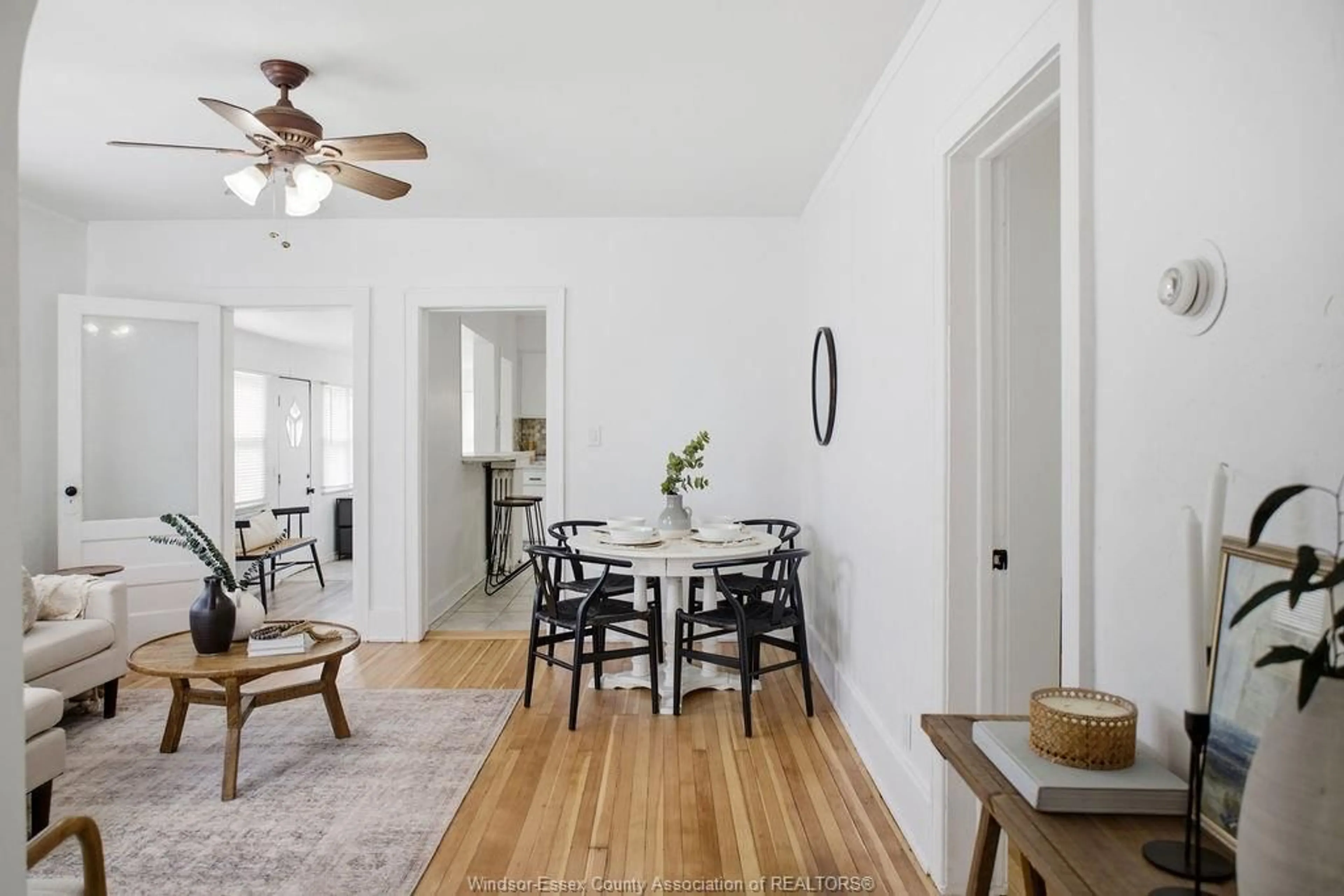 Dining room, wood/laminate floor for 2265 CABANA, Windsor Ontario N9E 3K1