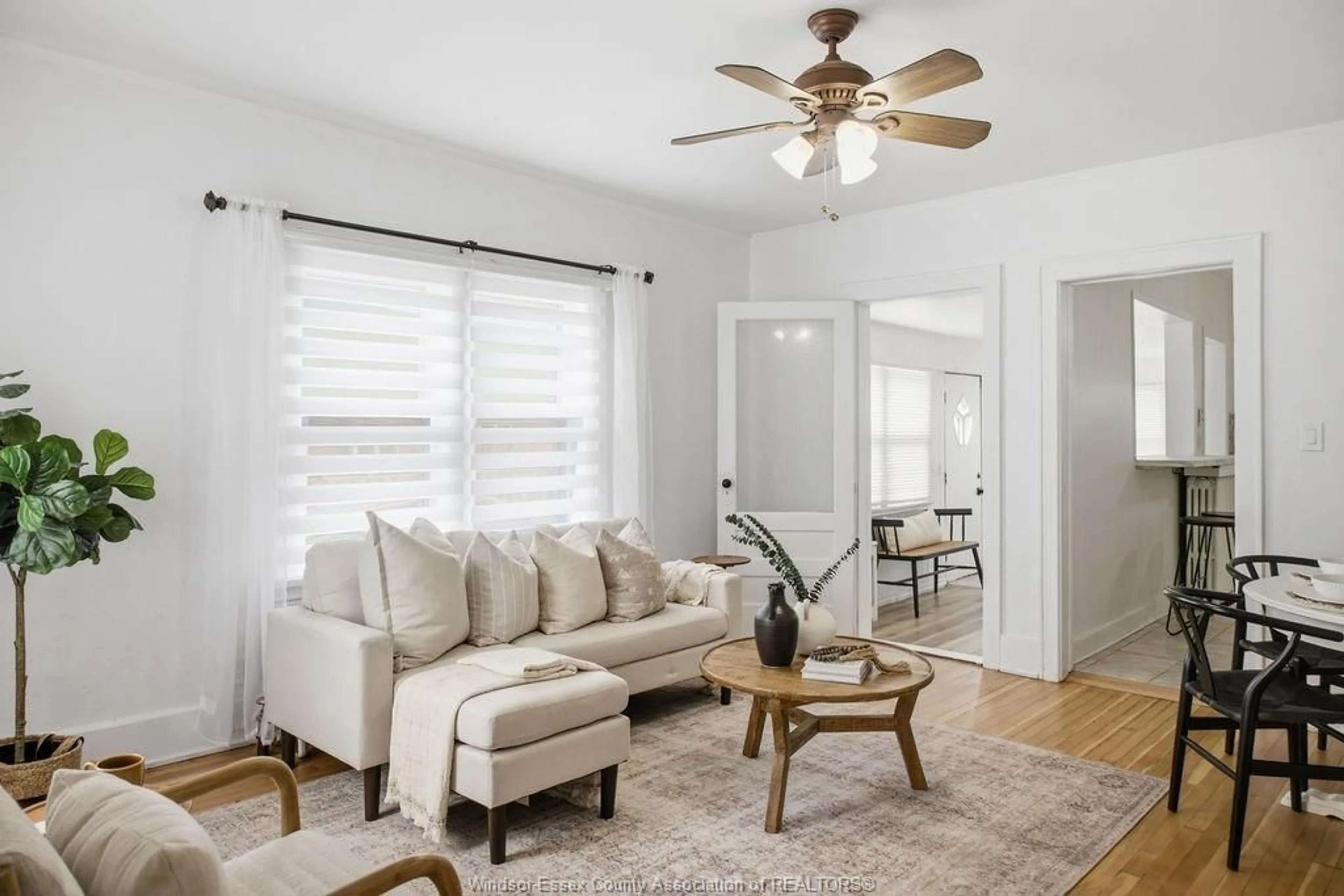 Living room with furniture, unknown for 2265 CABANA, Windsor Ontario N9E 3K1