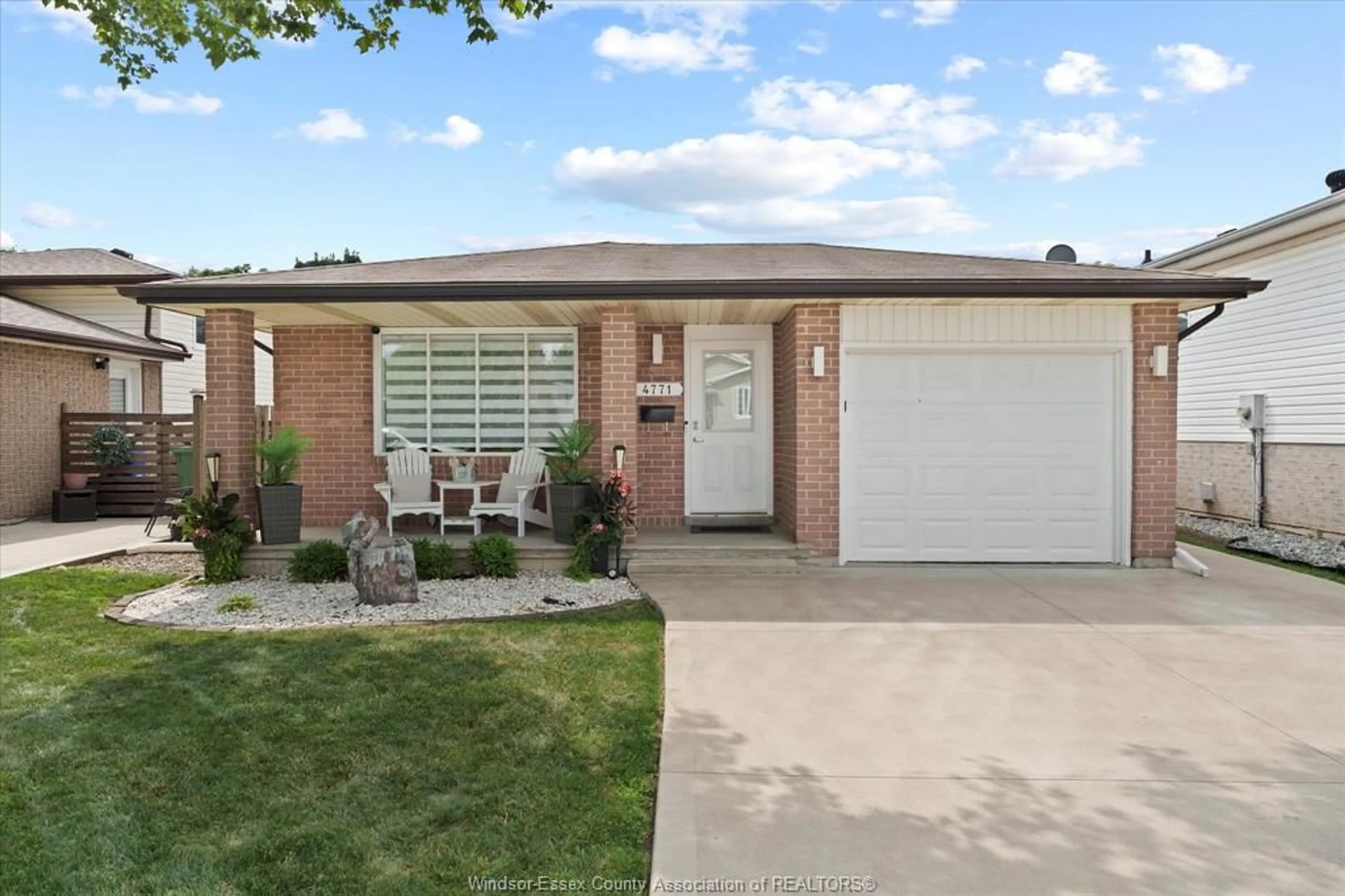 Home with brick exterior material, street for 4771 THERESA, Windsor Ontario N8T 3M8