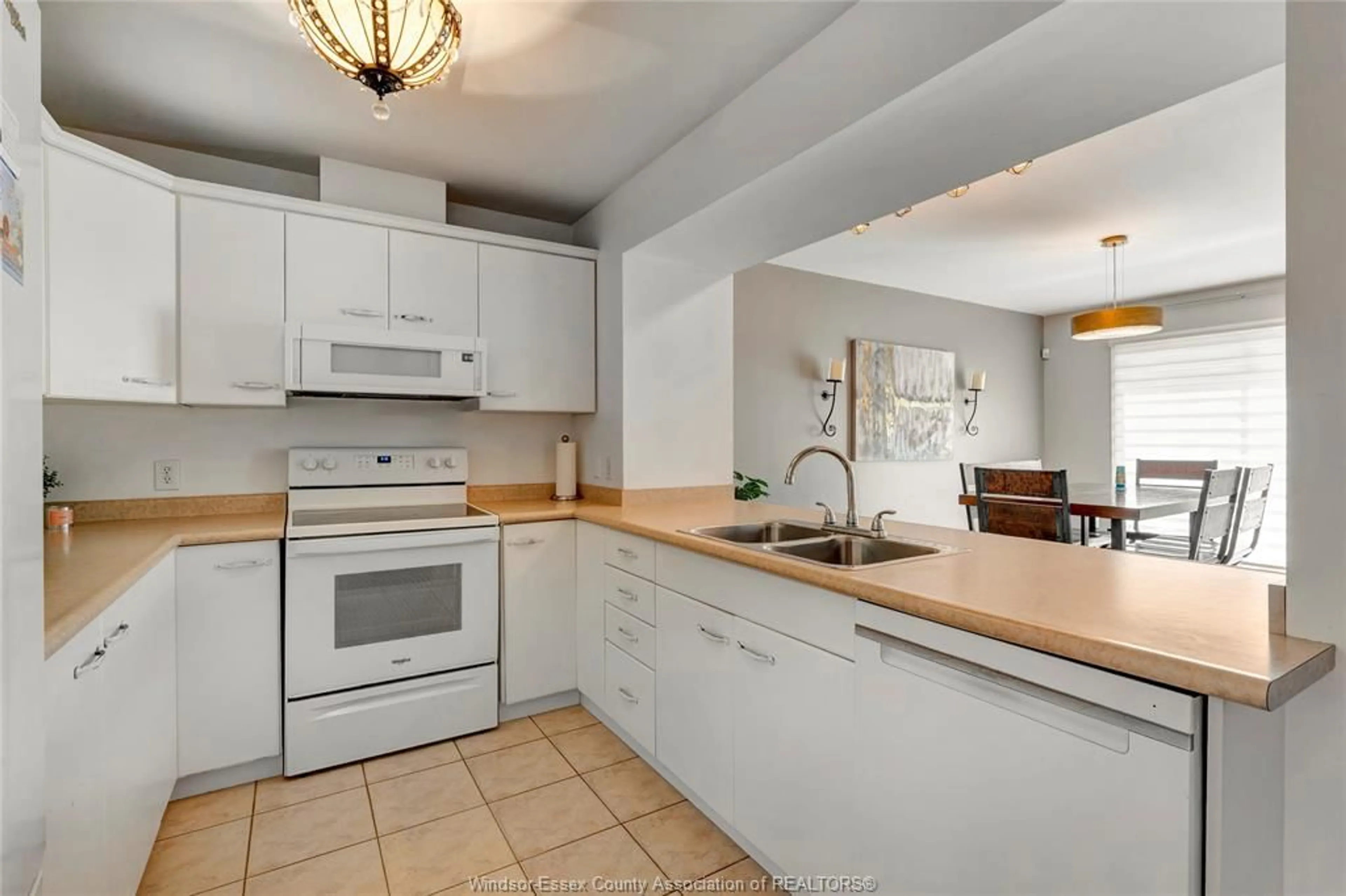 Standard kitchen, unknown for 1545 VOLLANS St, LaSalle Ontario N9H 2M9