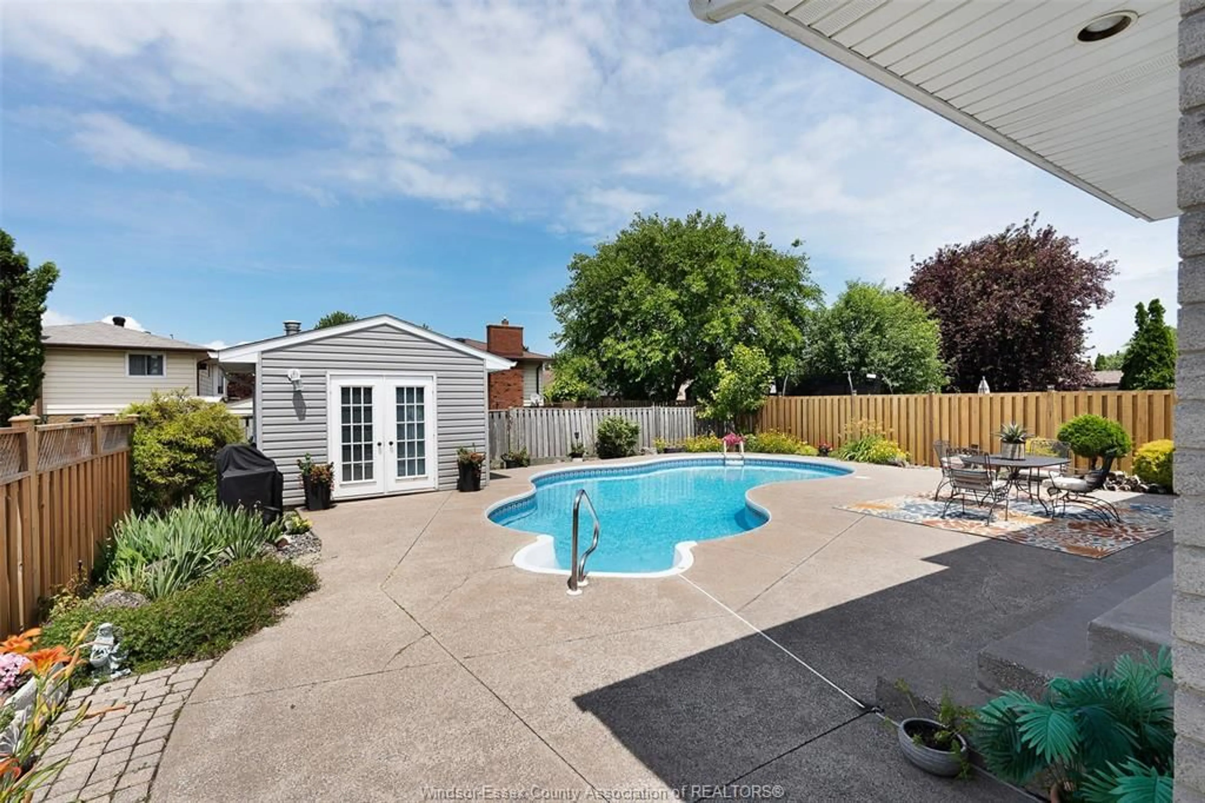 Pool for 12070 BAILLARGEON, Tecumseh Ontario N8N 3Z9