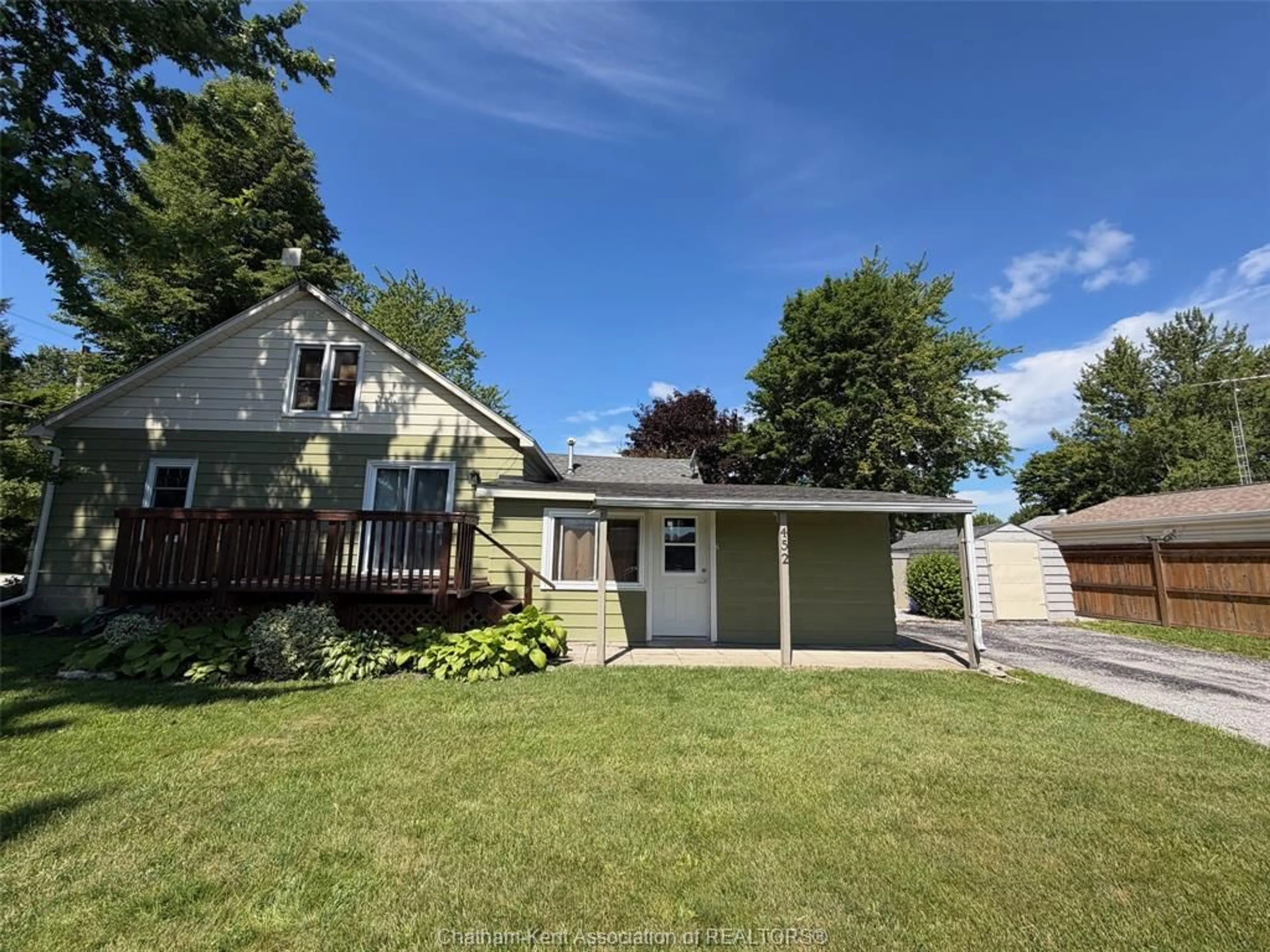 A pic from outside/outdoor area/front of a property/back of a property/a pic from drone, street for 452 John St, Port Lambton Ontario N0P 2B0