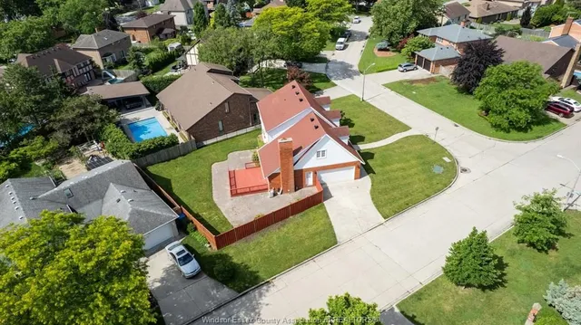 3500 DRIFTWOOD, Windsor 5