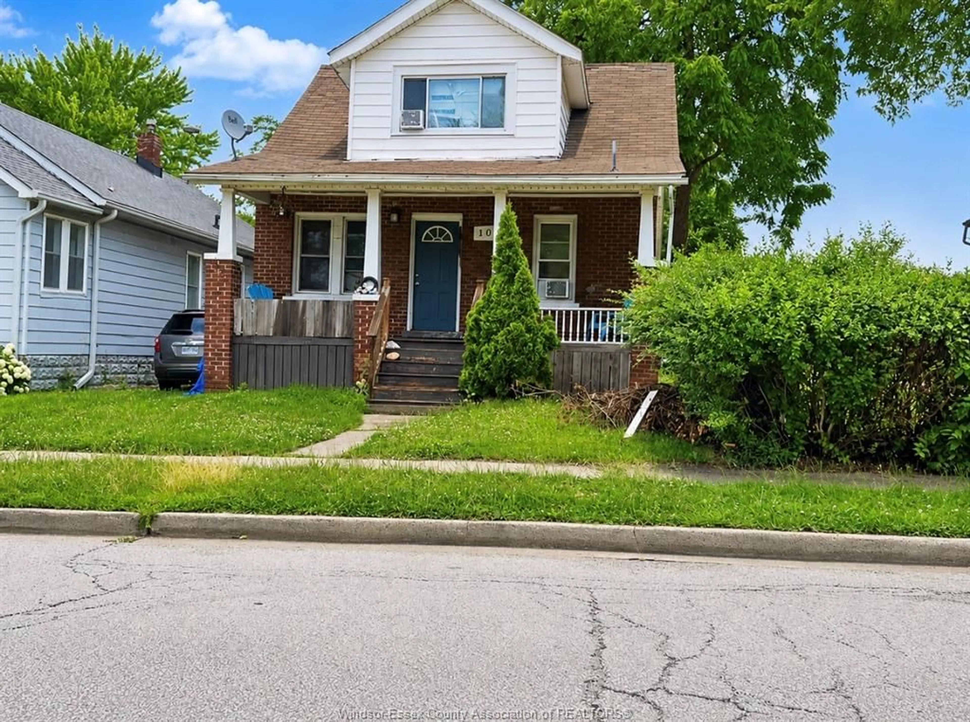 Unknown for 1026 FELIX St, Windsor Ontario N9C 3L5