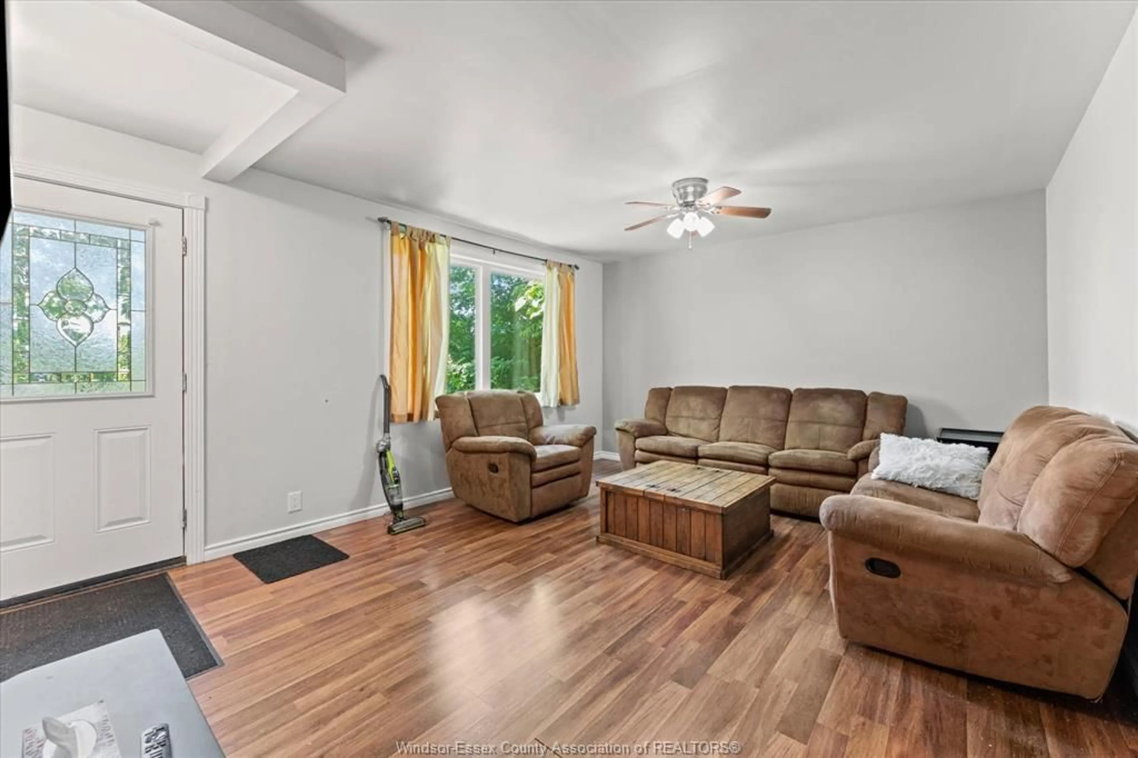 Living room with furniture, unknown for 3555 County Rd 42, Windsor Ontario N9A 6J3