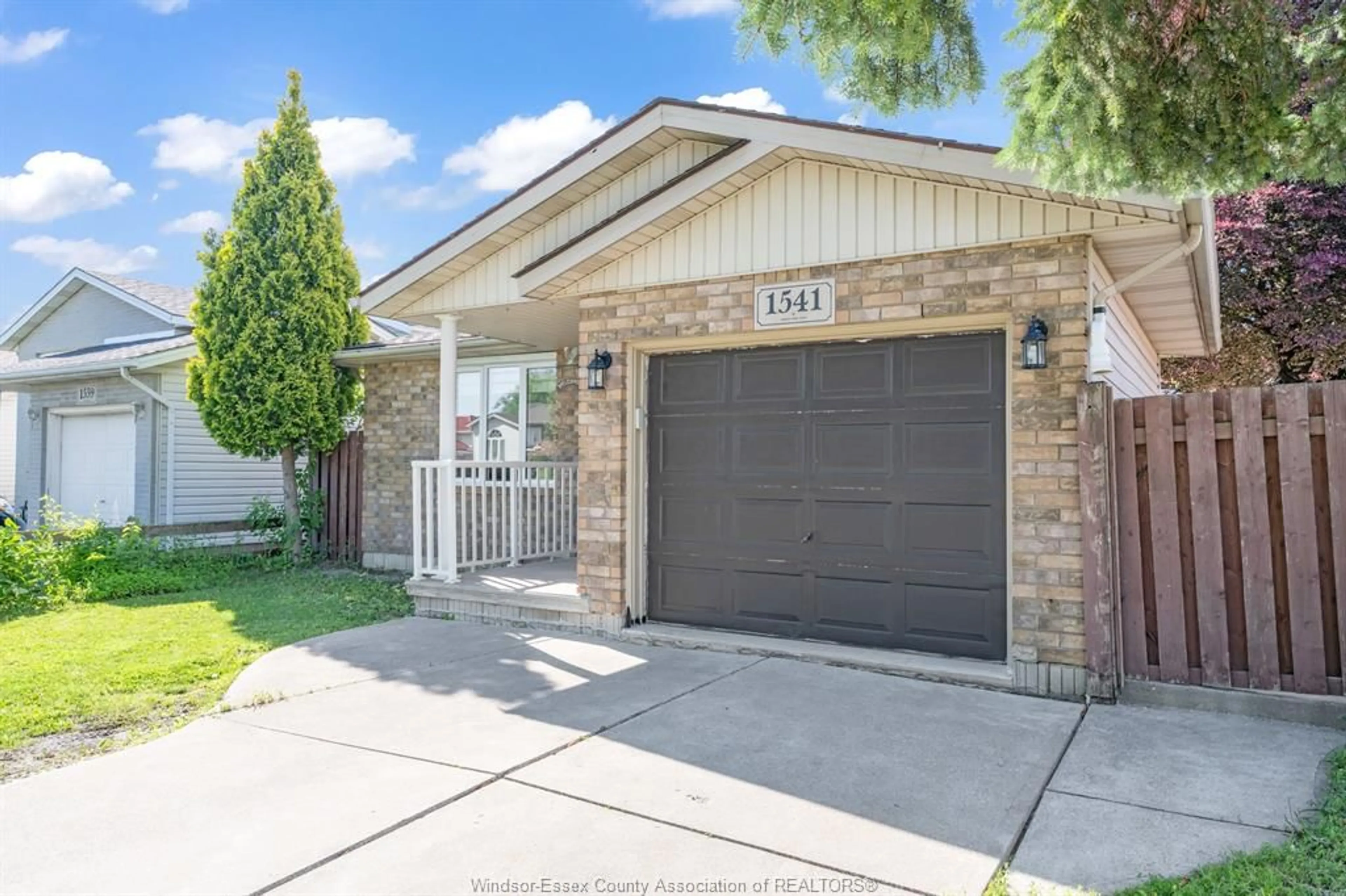 Home with brick exterior material, street for 1541 FOSTER, Windsor Ontario N8W 5P8